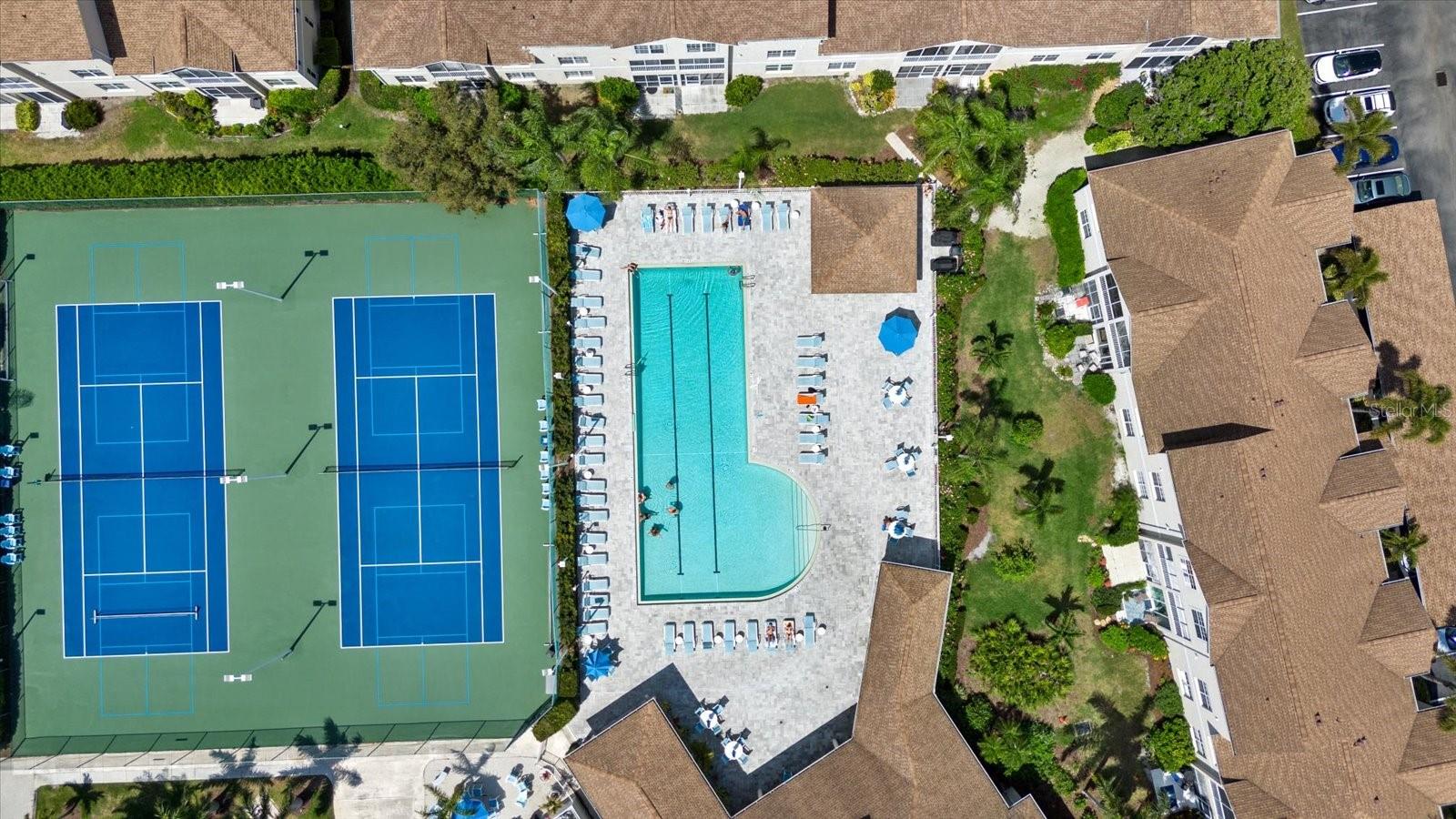 4275 CASTLEBRIDGE LN #1312