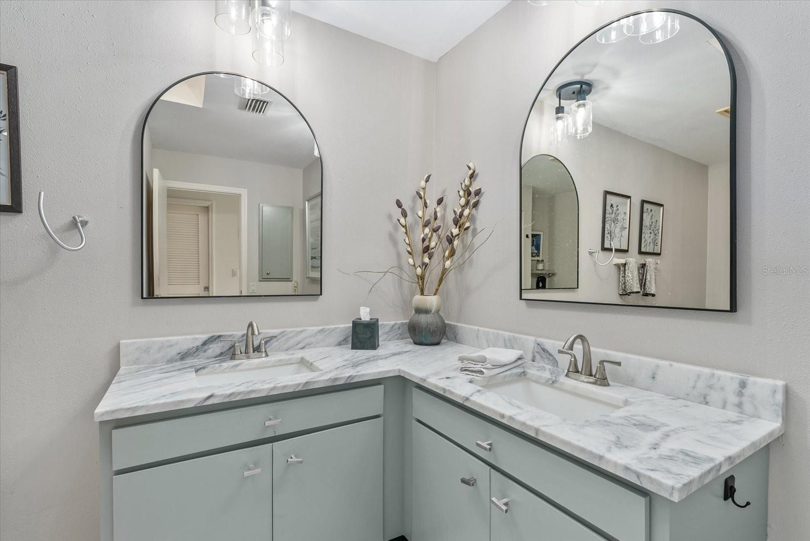 3862 WILSHIRE CIR W #107