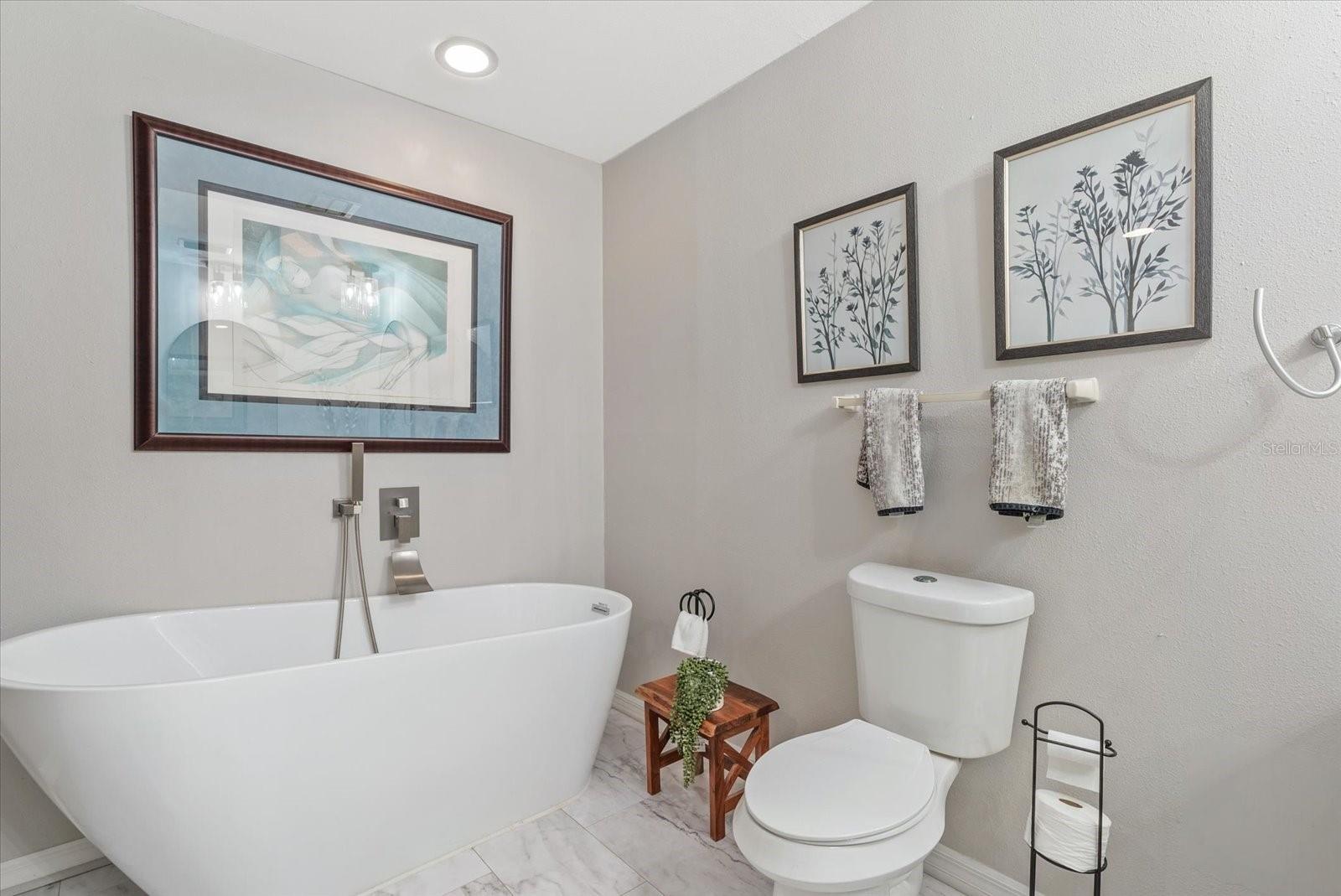 3862 WILSHIRE CIR W #107