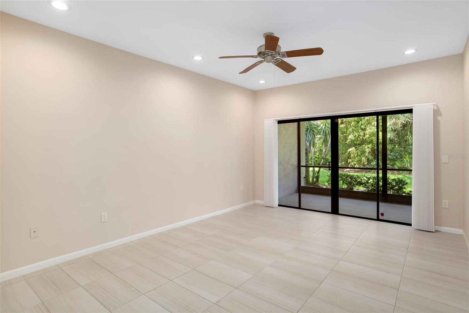 4820 KESTRAL PARK CIR #18