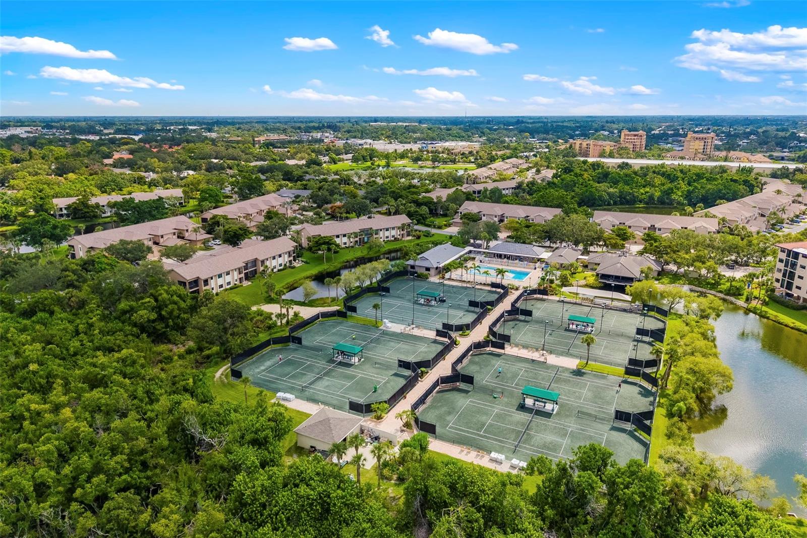4820 KESTRAL PARK CIR #18