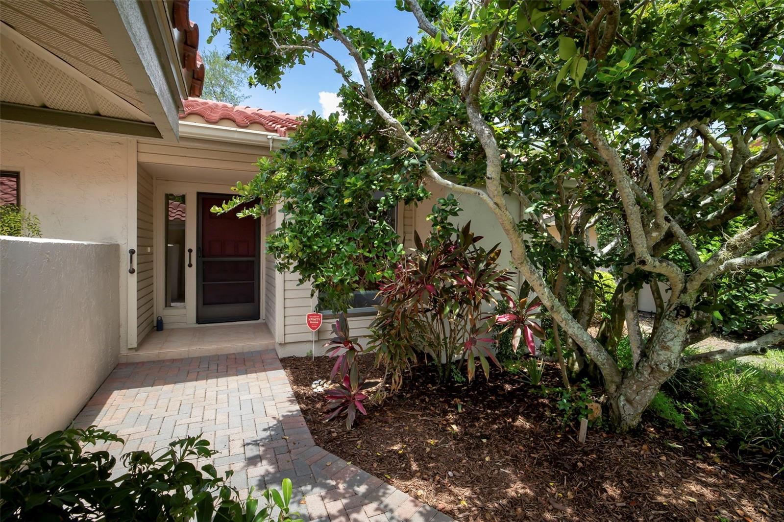 4820 KESTRAL PARK CIR #18