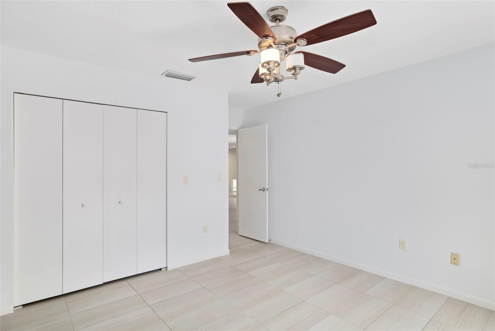 4820 KESTRAL PARK CIR #18