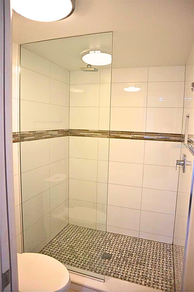 4820 KESTRAL PARK CIR #18