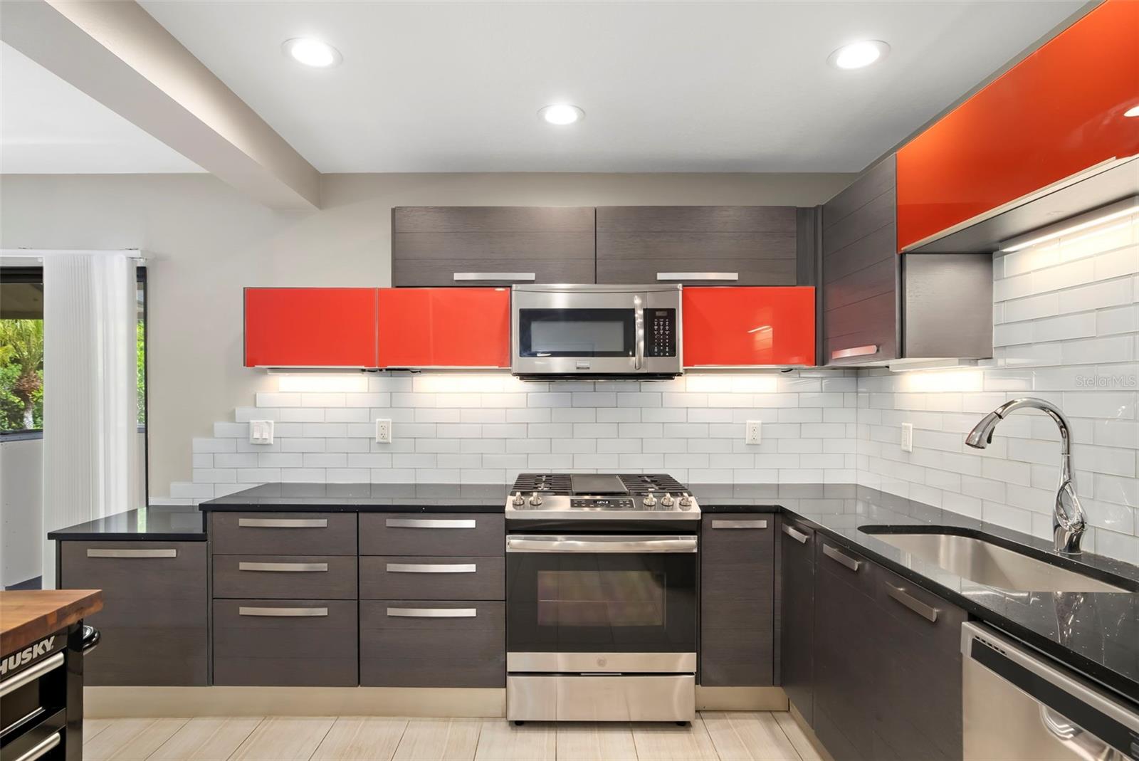 4820 KESTRAL PARK CIR #18