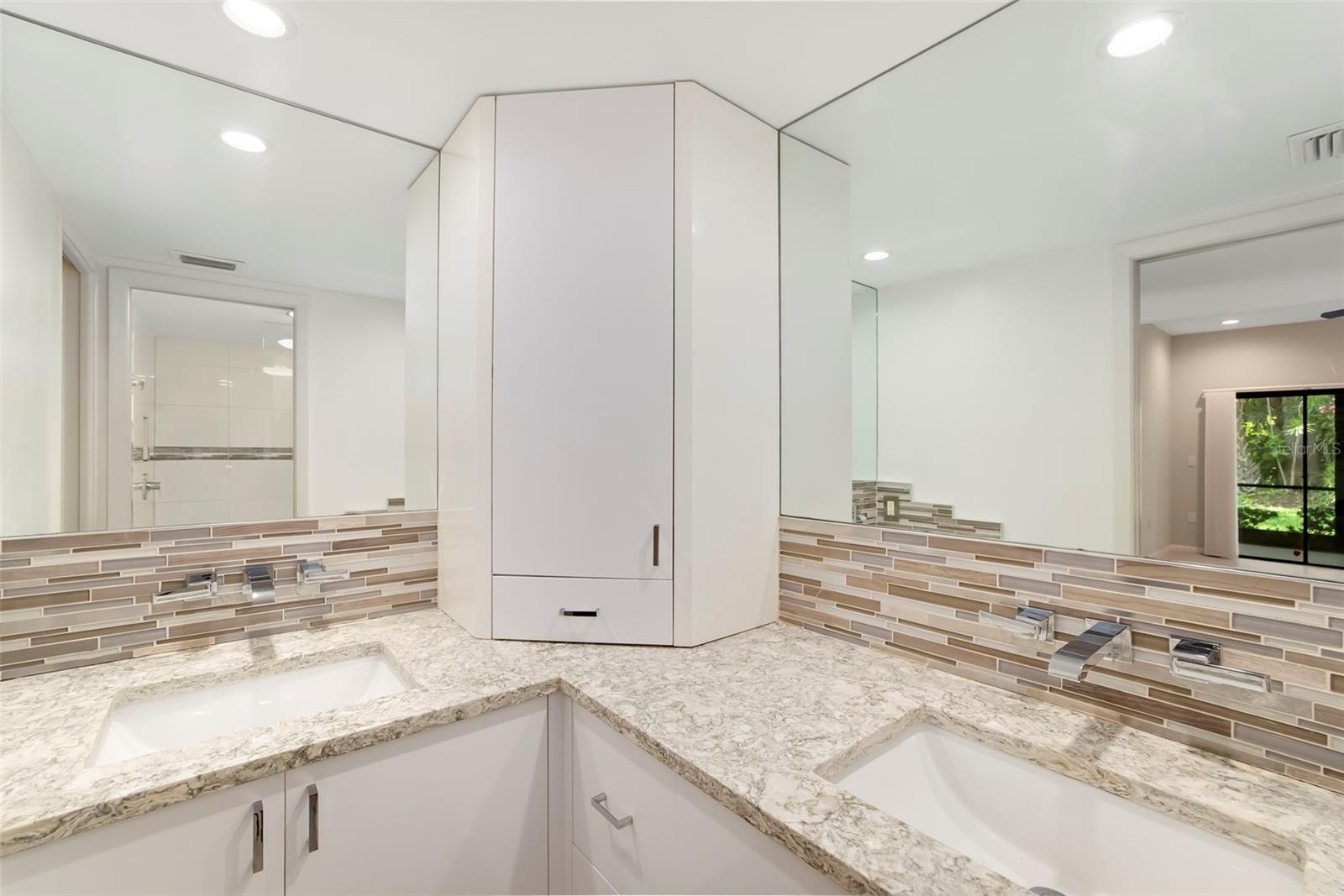 4820 KESTRAL PARK CIR #18