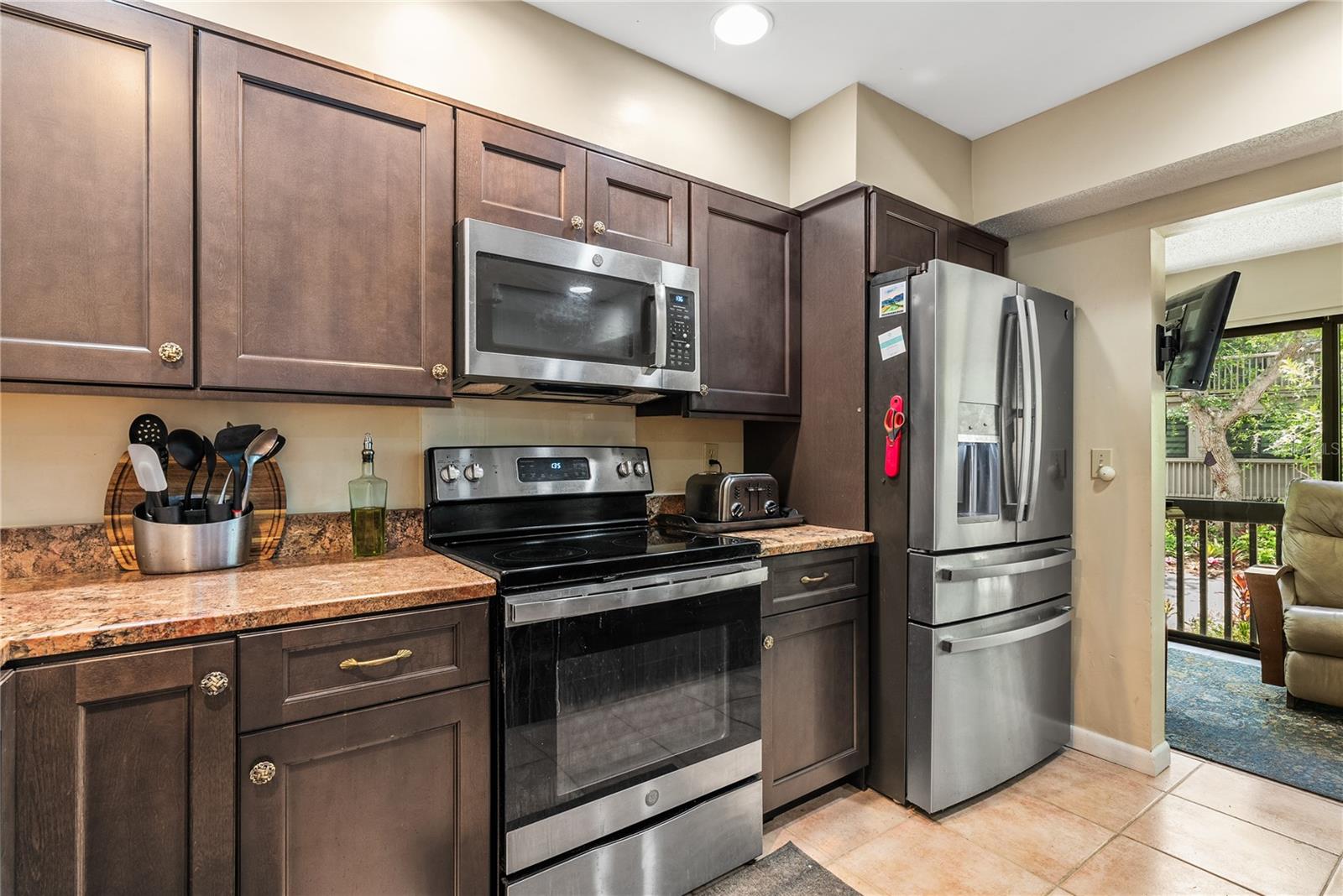 1475 LANDINGS CIR #43
