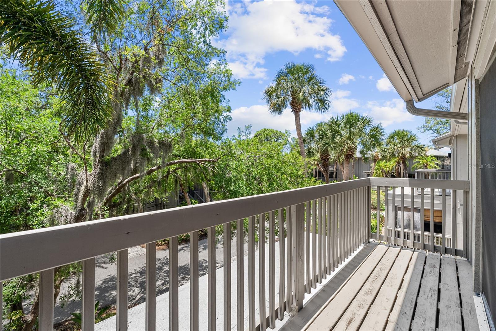 1475 LANDINGS CIR #43