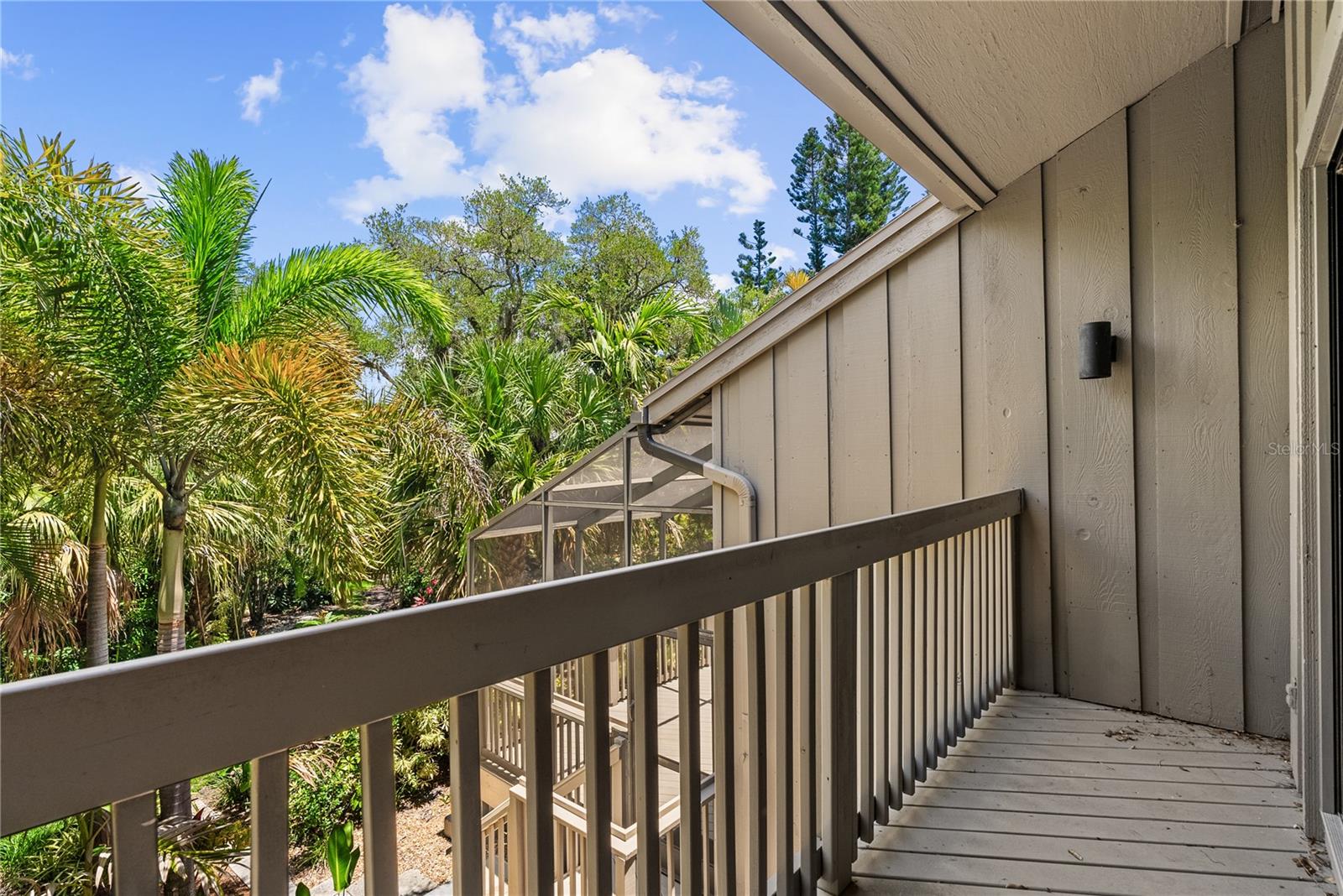 1475 LANDINGS CIR #43