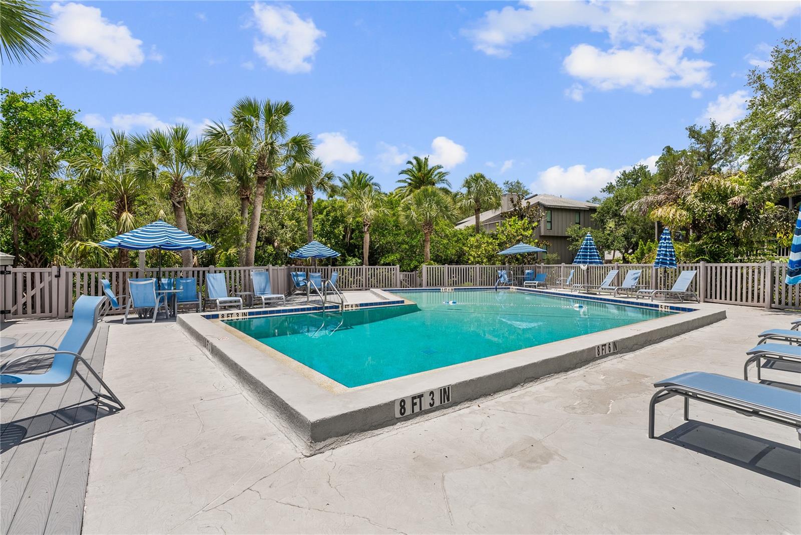 1475 LANDINGS CIR #43