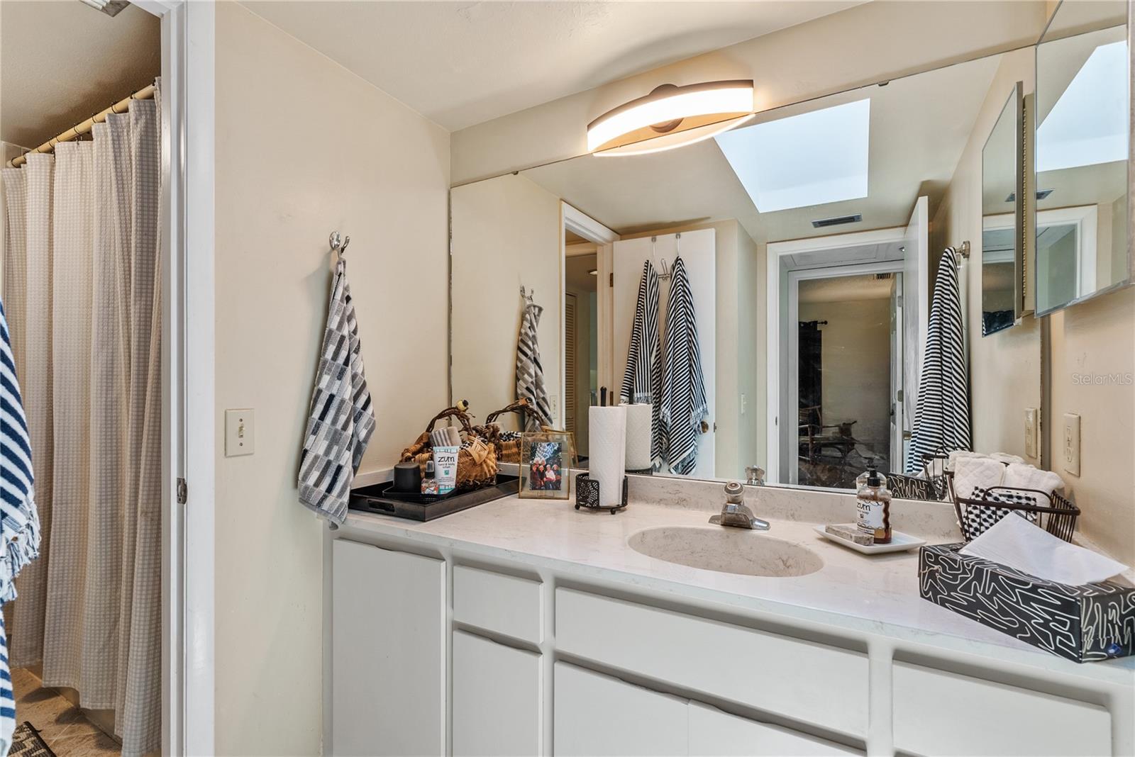 1475 LANDINGS CIR #43