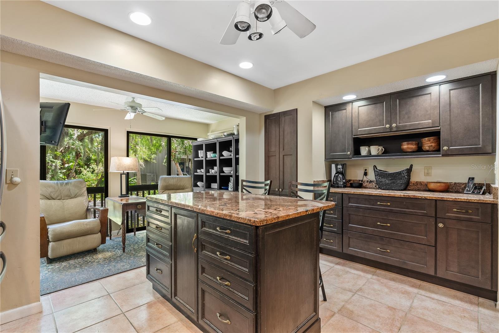 1475 LANDINGS CIR #43