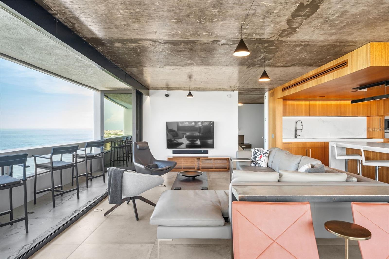5400 OCEAN BLVD ##15 1-4