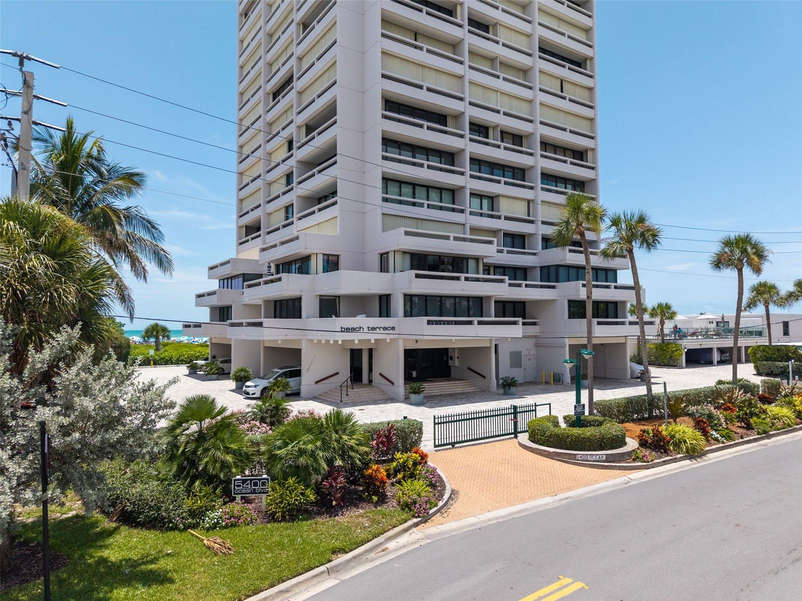 5400 OCEAN BLVD ##15 1-4