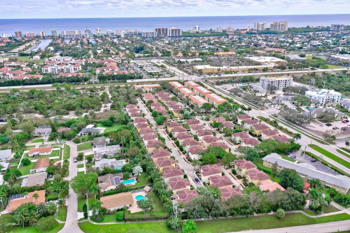 129 Via Poinciana Lane