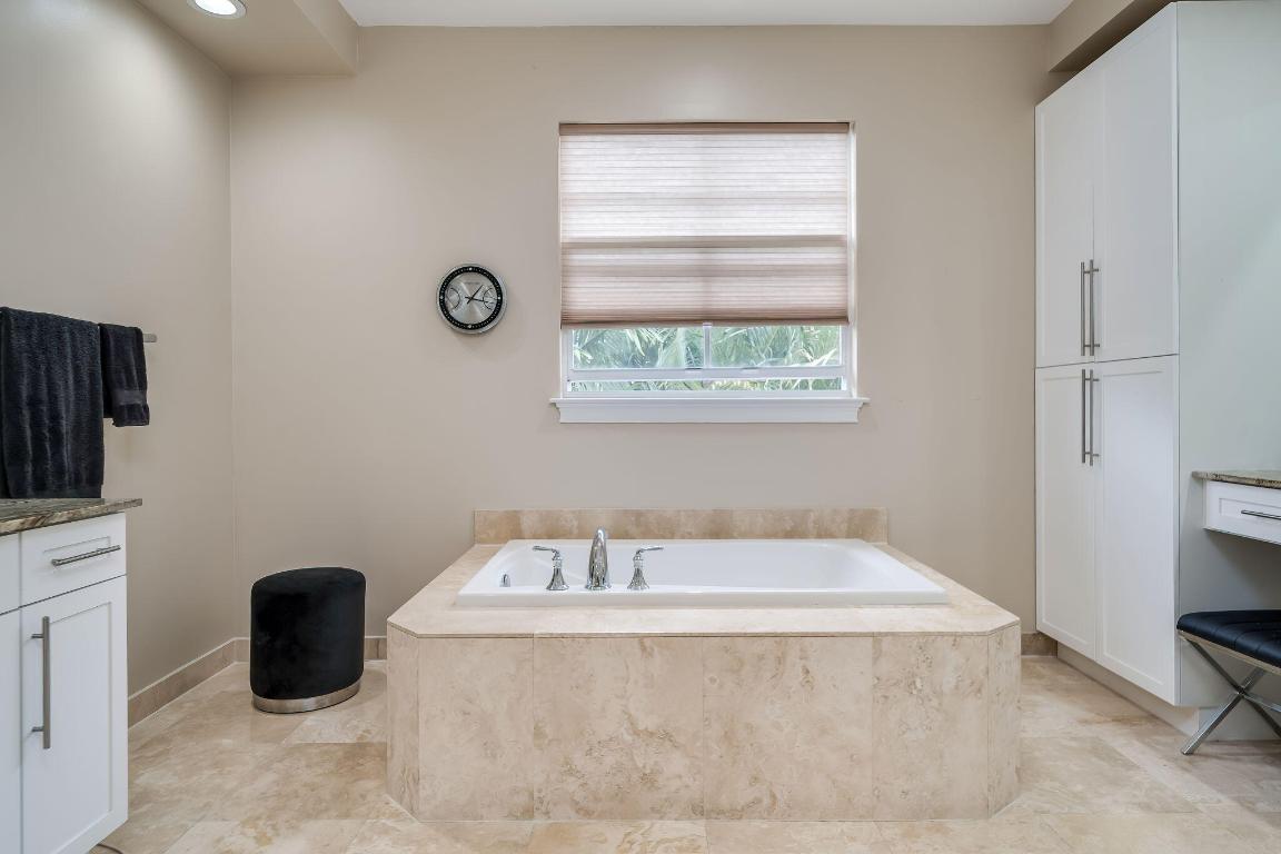 129 Via Poinciana Lane