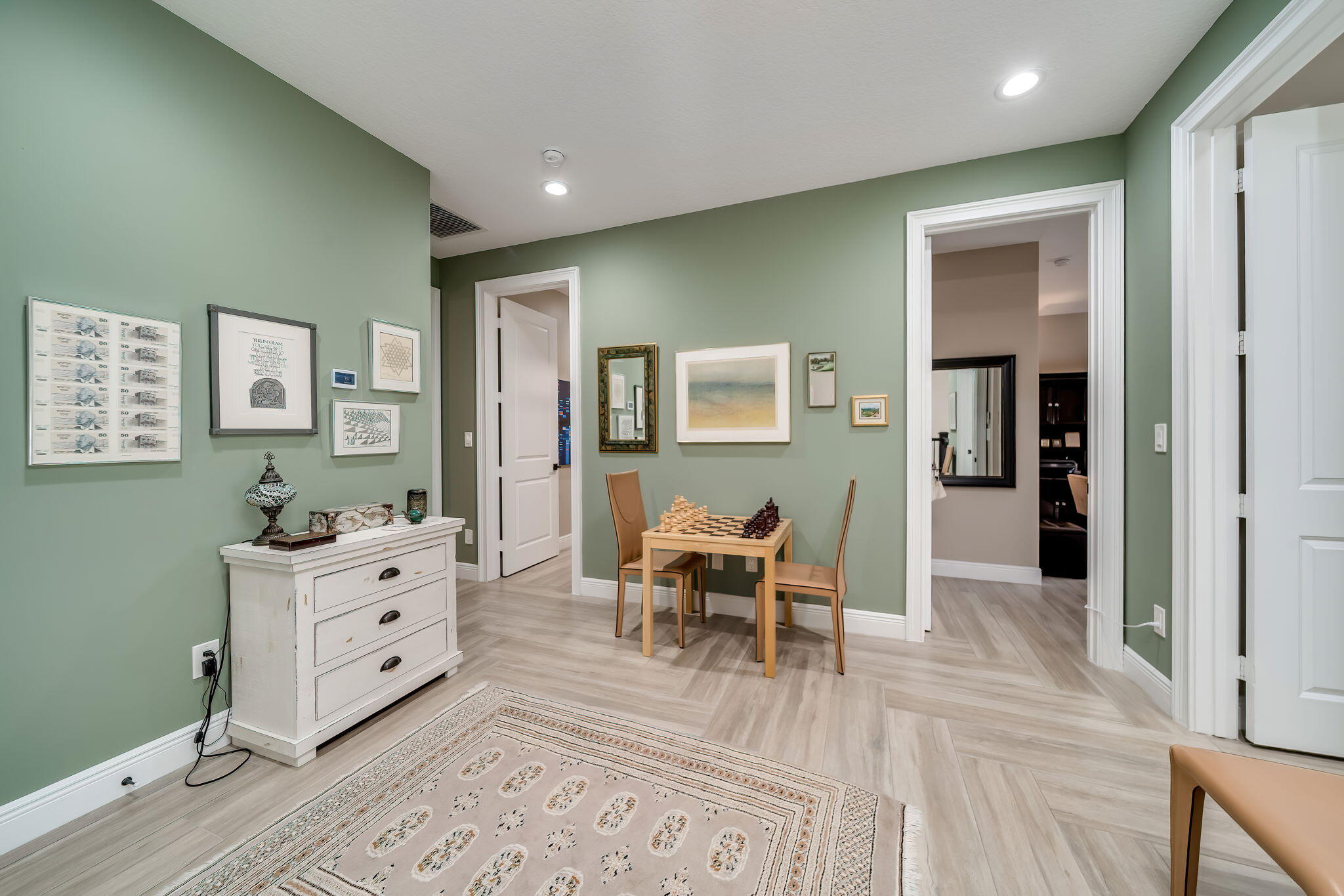 129 Via Poinciana Lane