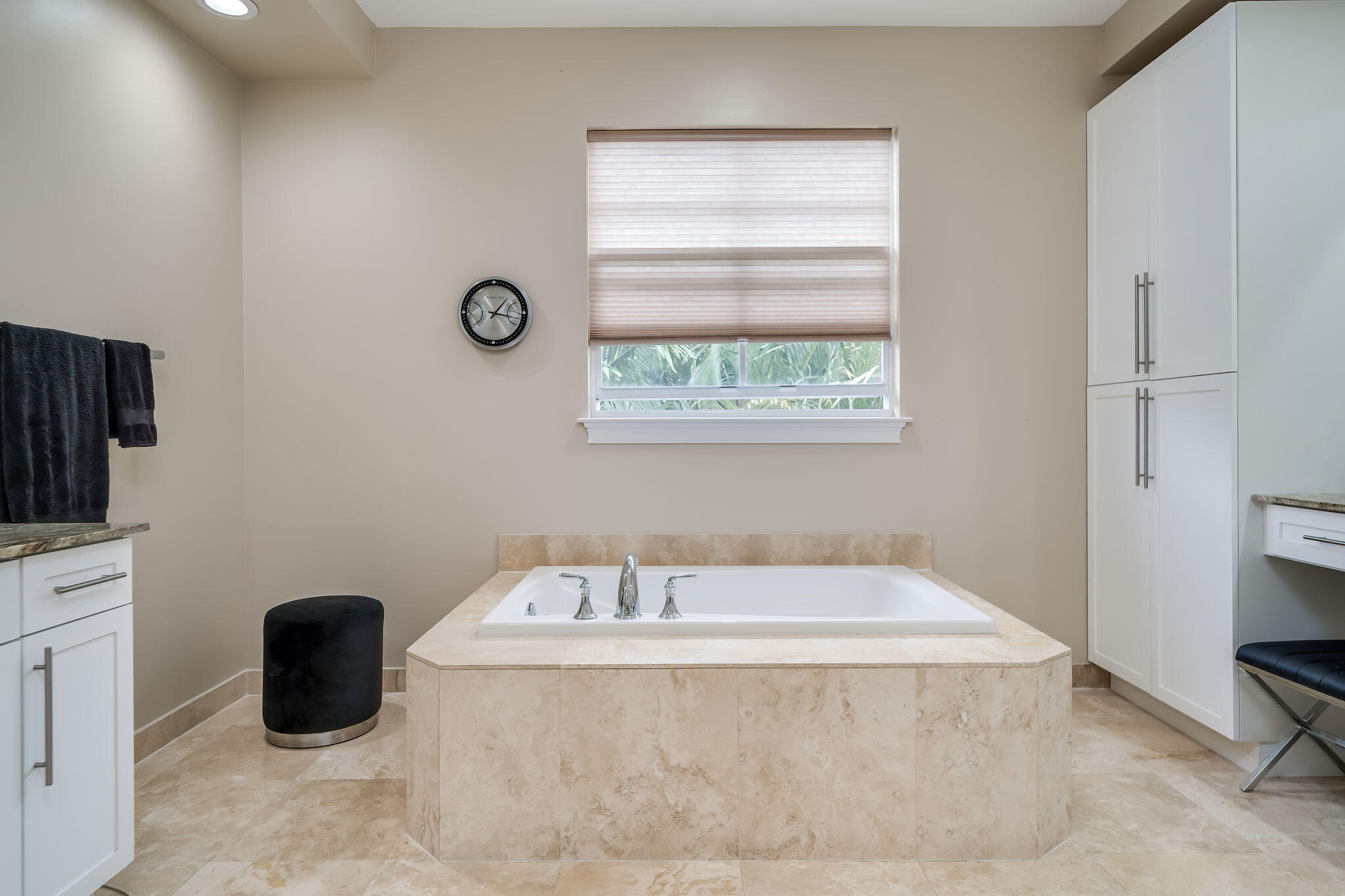 129 Via Poinciana Lane