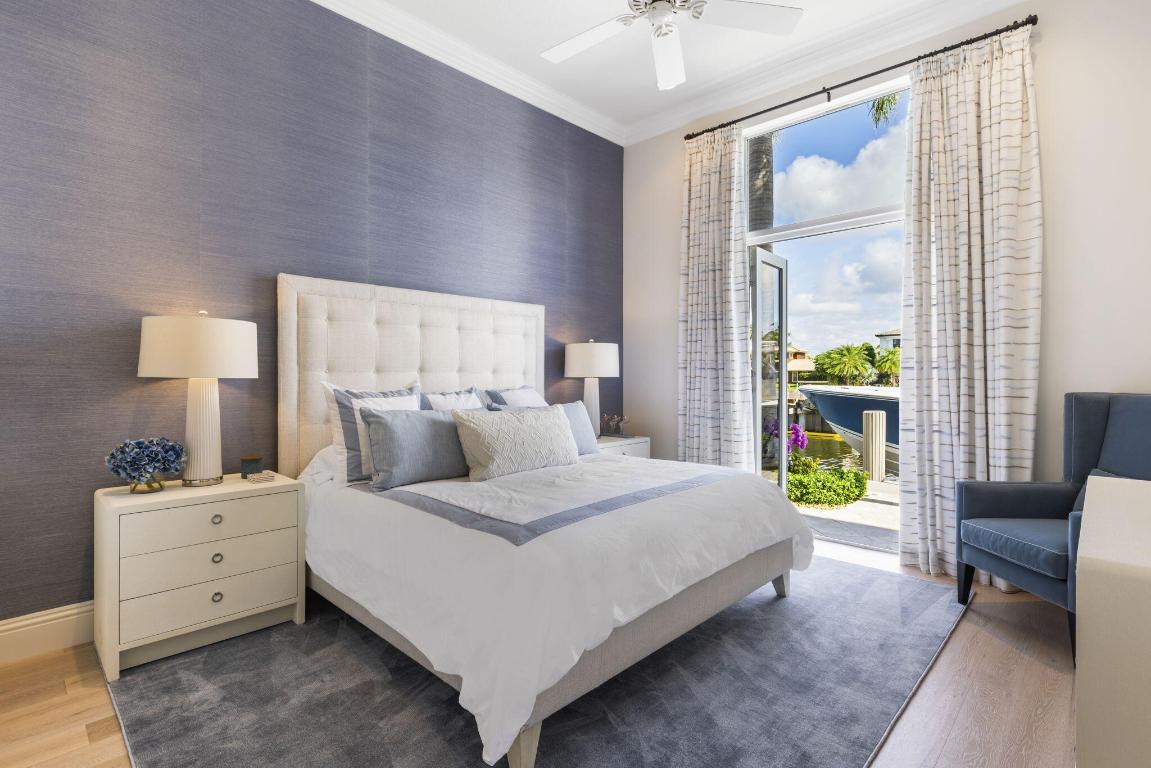 883 Glouchester Street