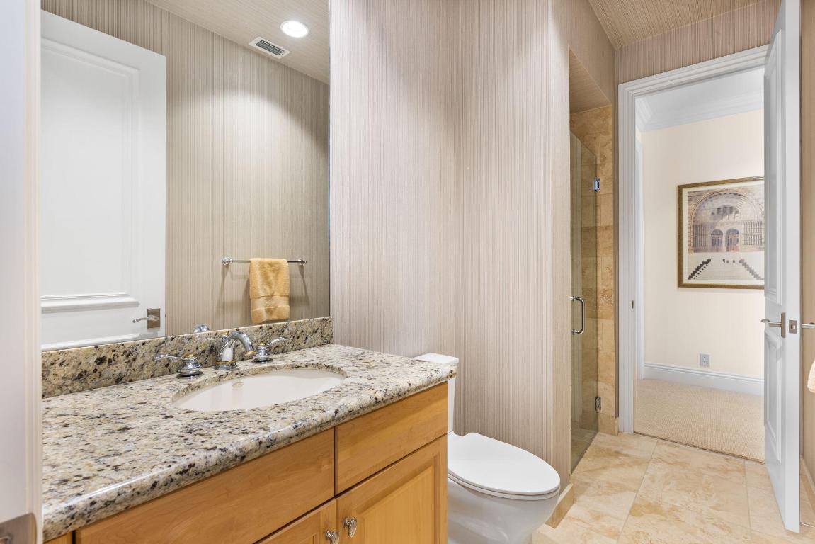 883 Glouchester Street