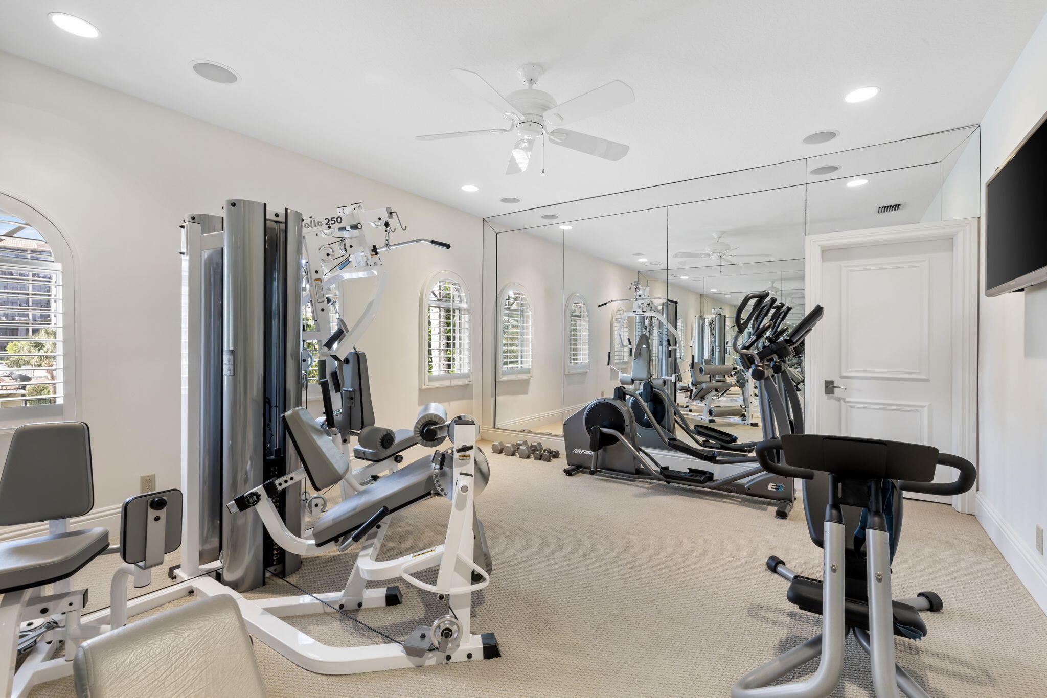 883 Glouchester Street