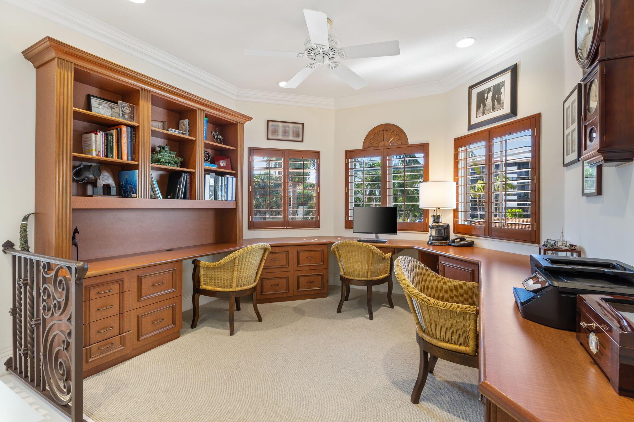 883 Glouchester Street