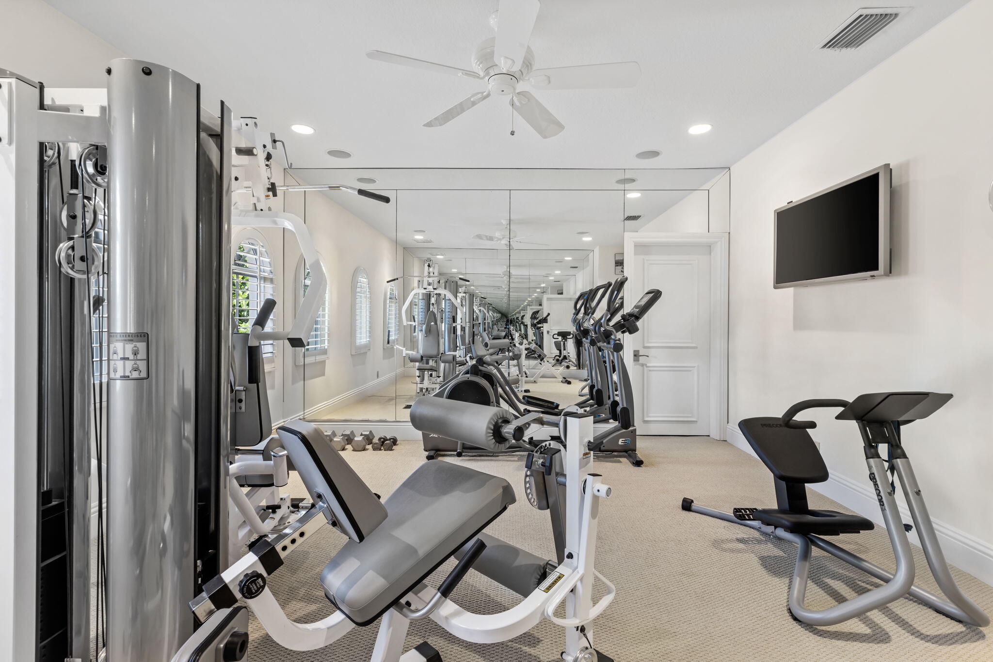 883 Glouchester Street