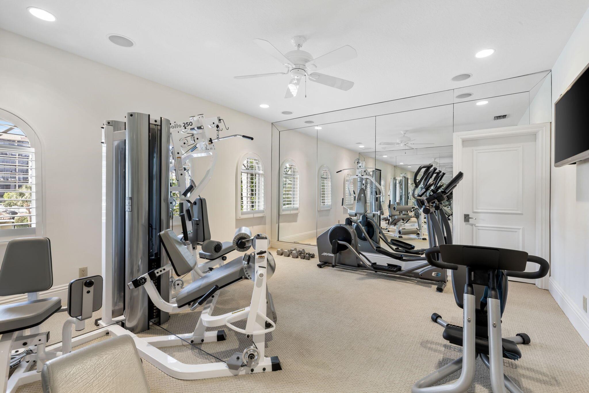 883 Glouchester Street