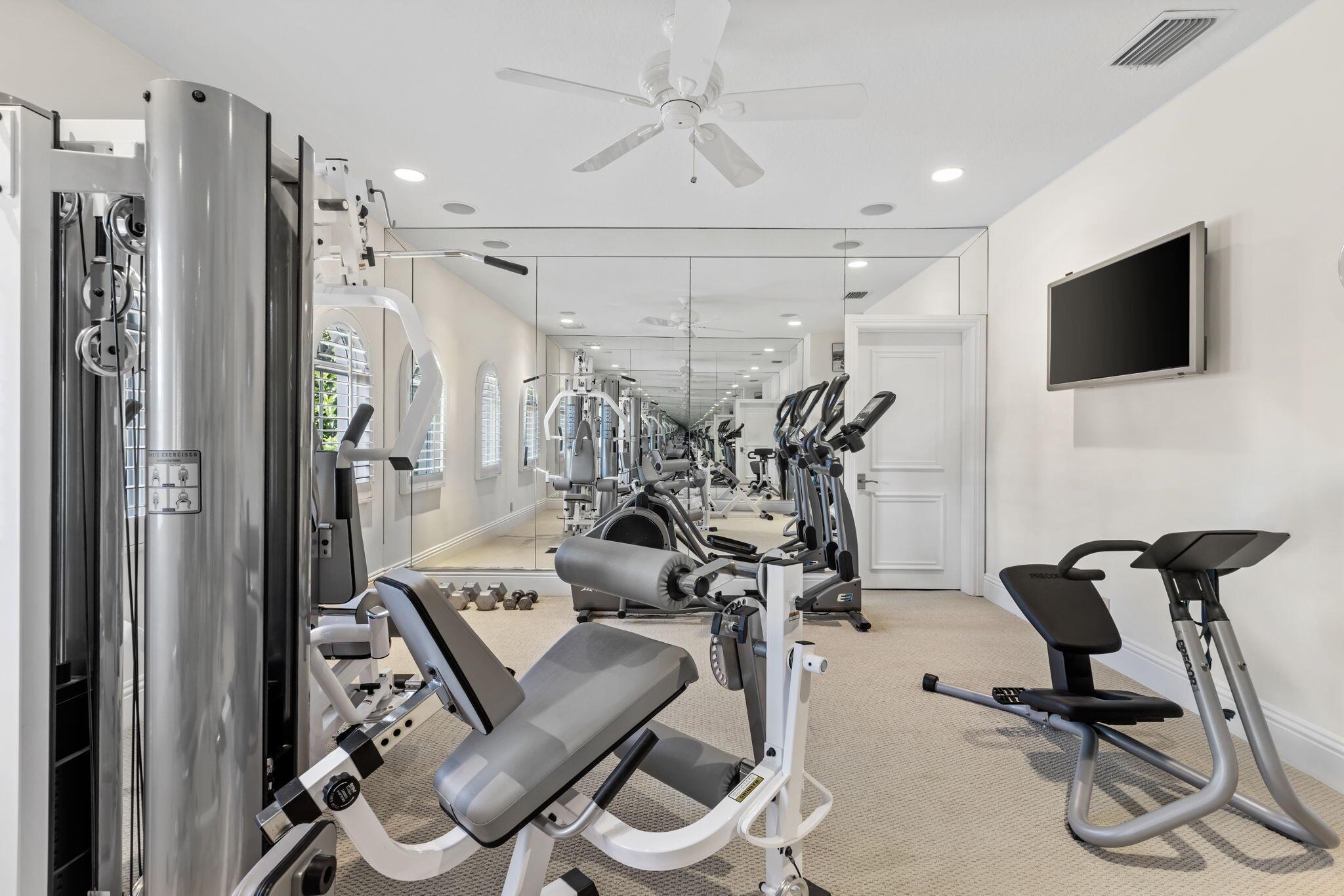 883 Glouchester Street