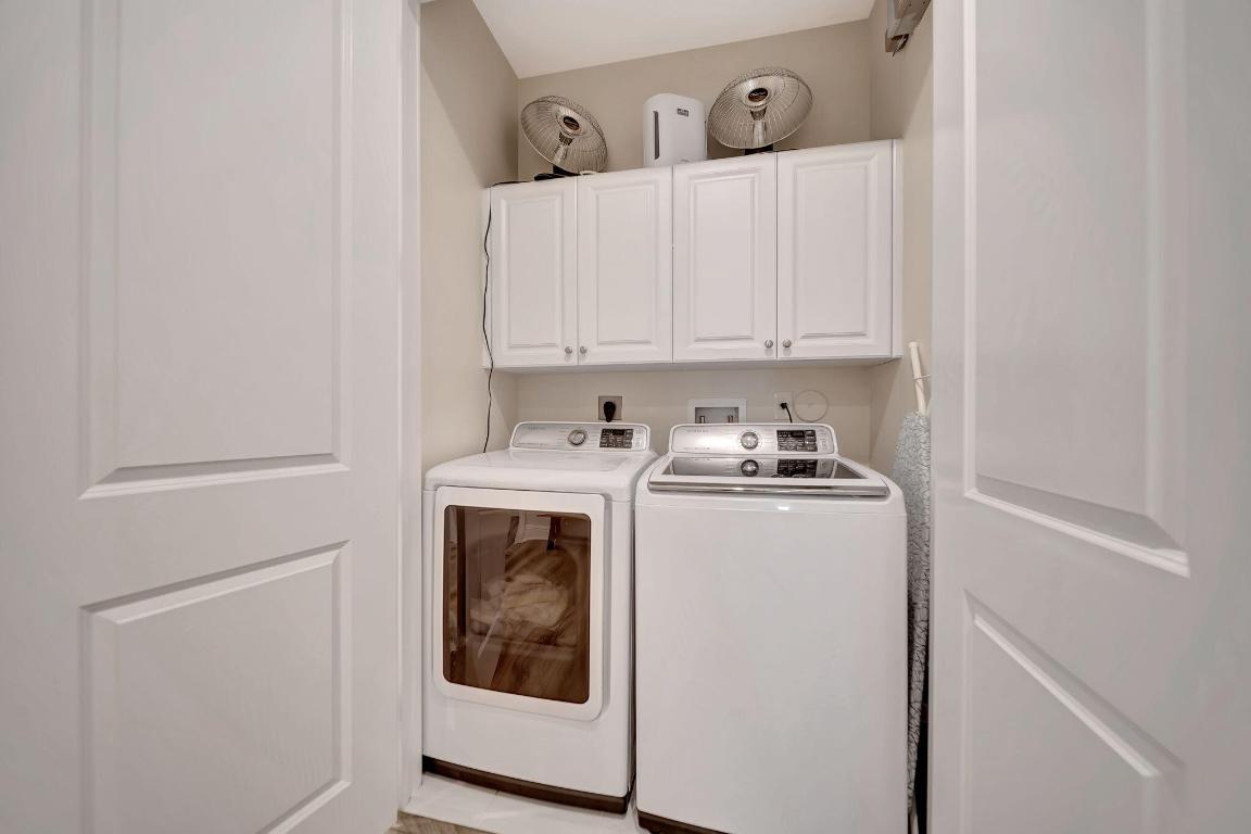 103 Via Poinciana Street