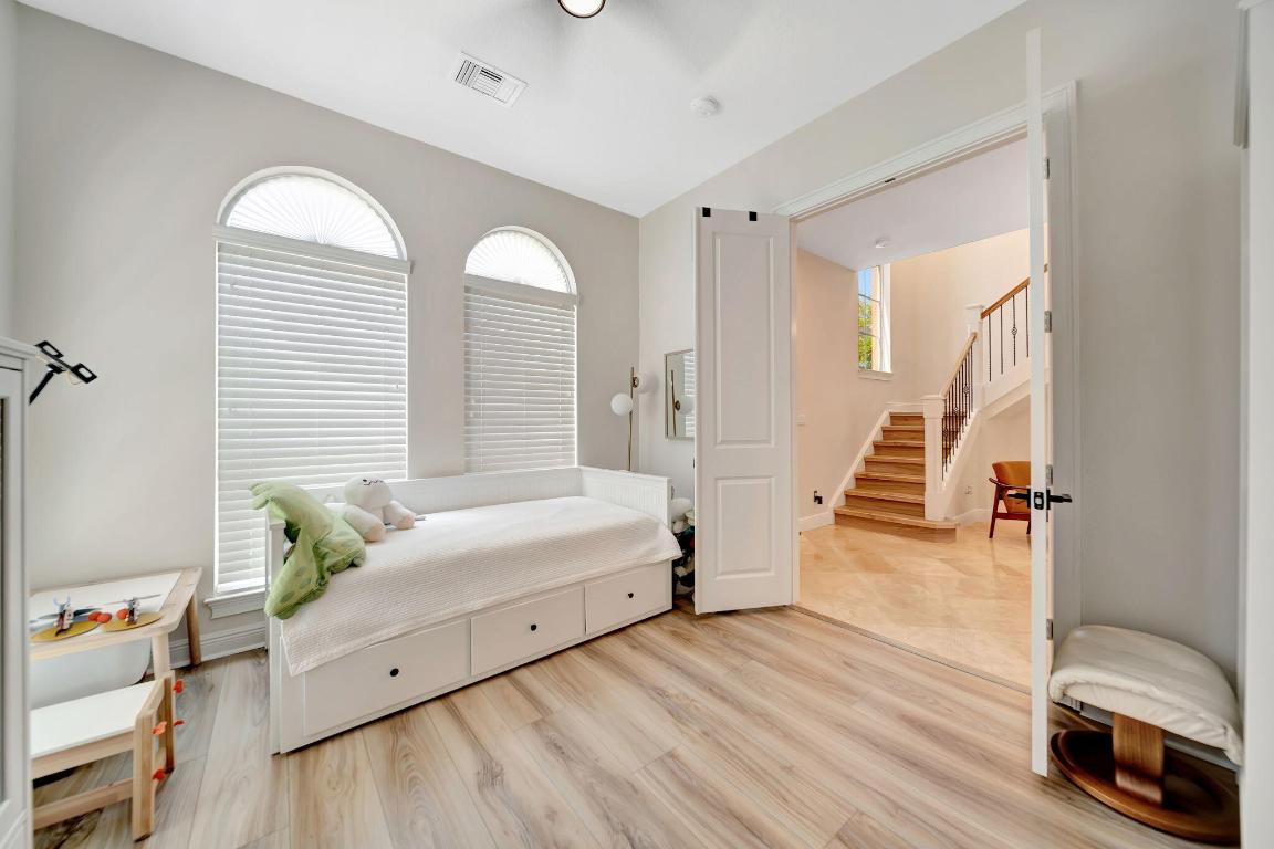 103 Via Poinciana Street