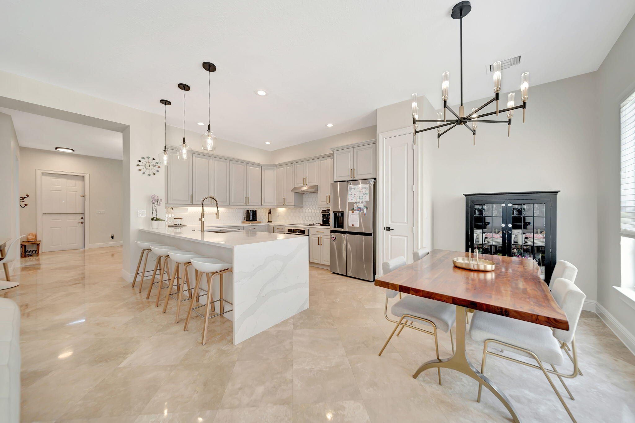 103 Via Poinciana Street