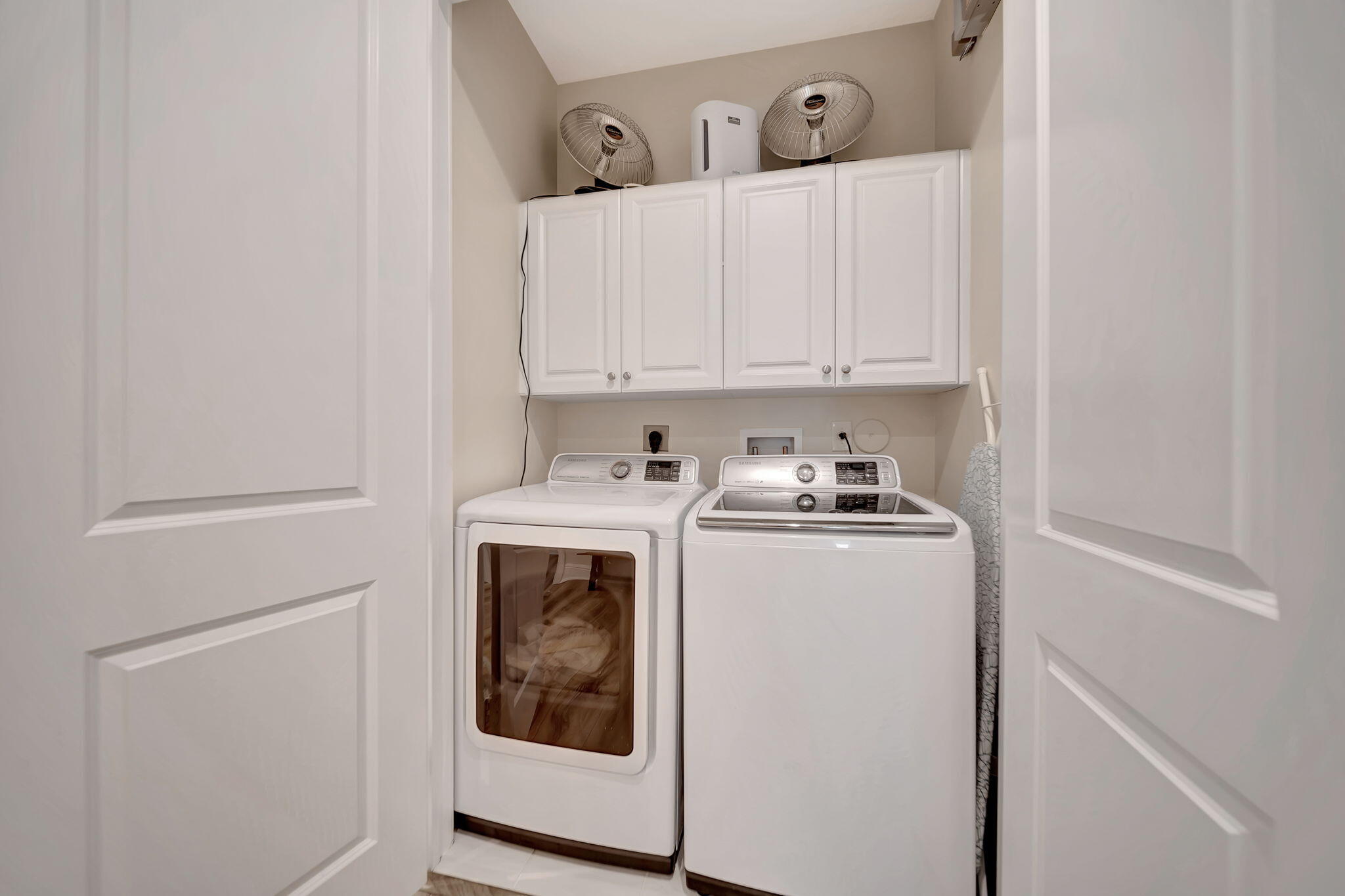 103 Via Poinciana Street