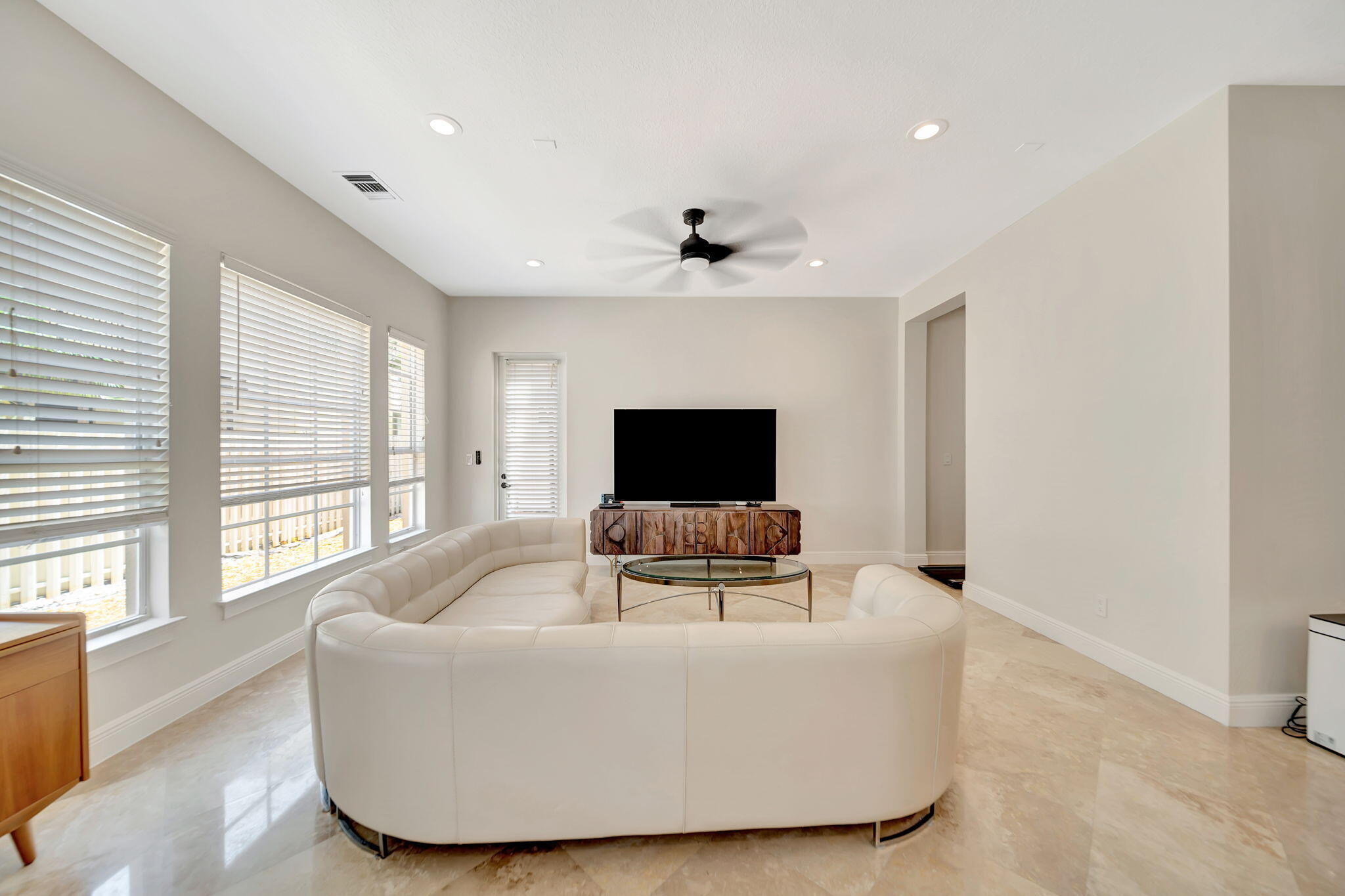 103 Via Poinciana Street