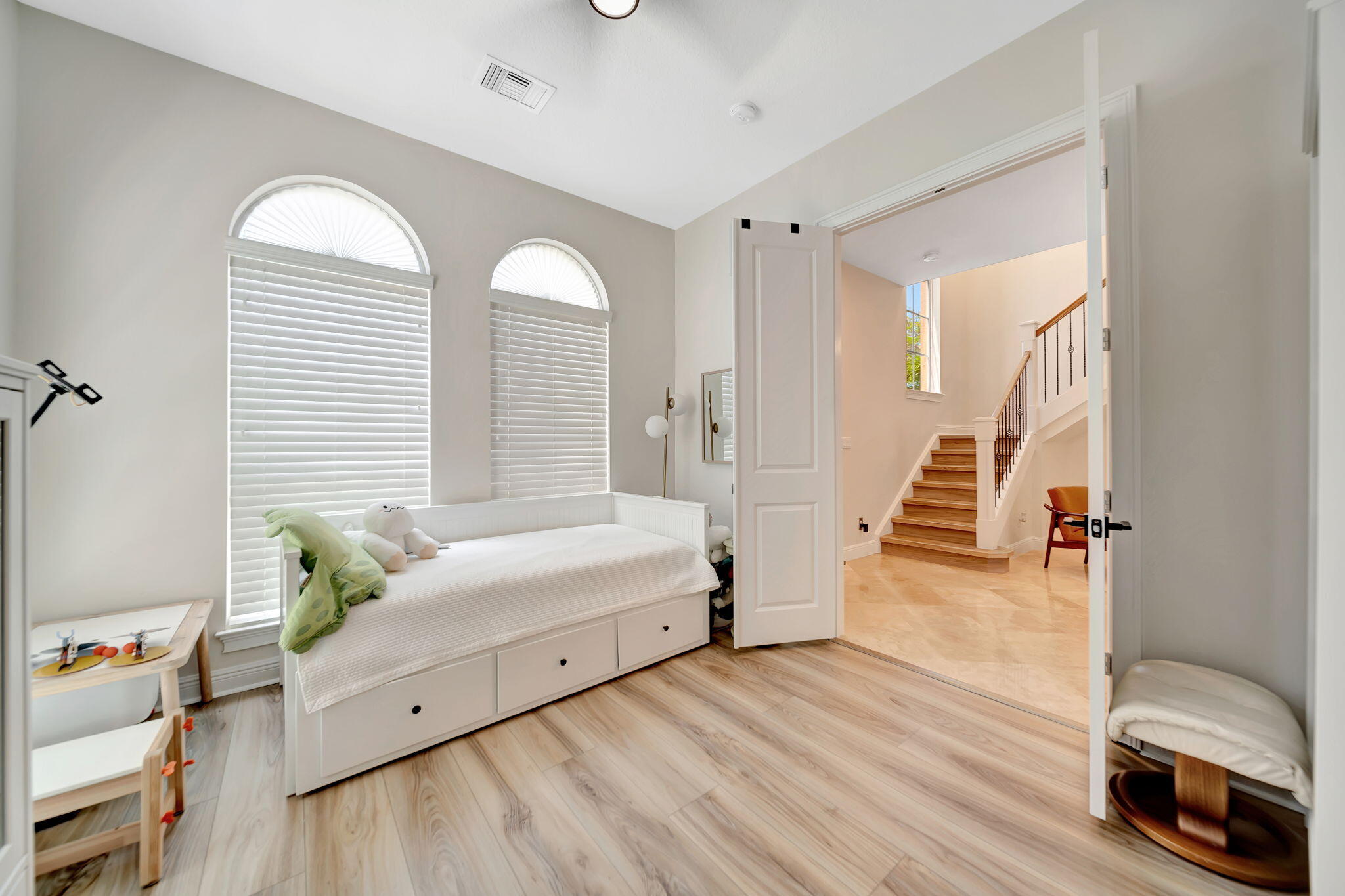 103 Via Poinciana Street