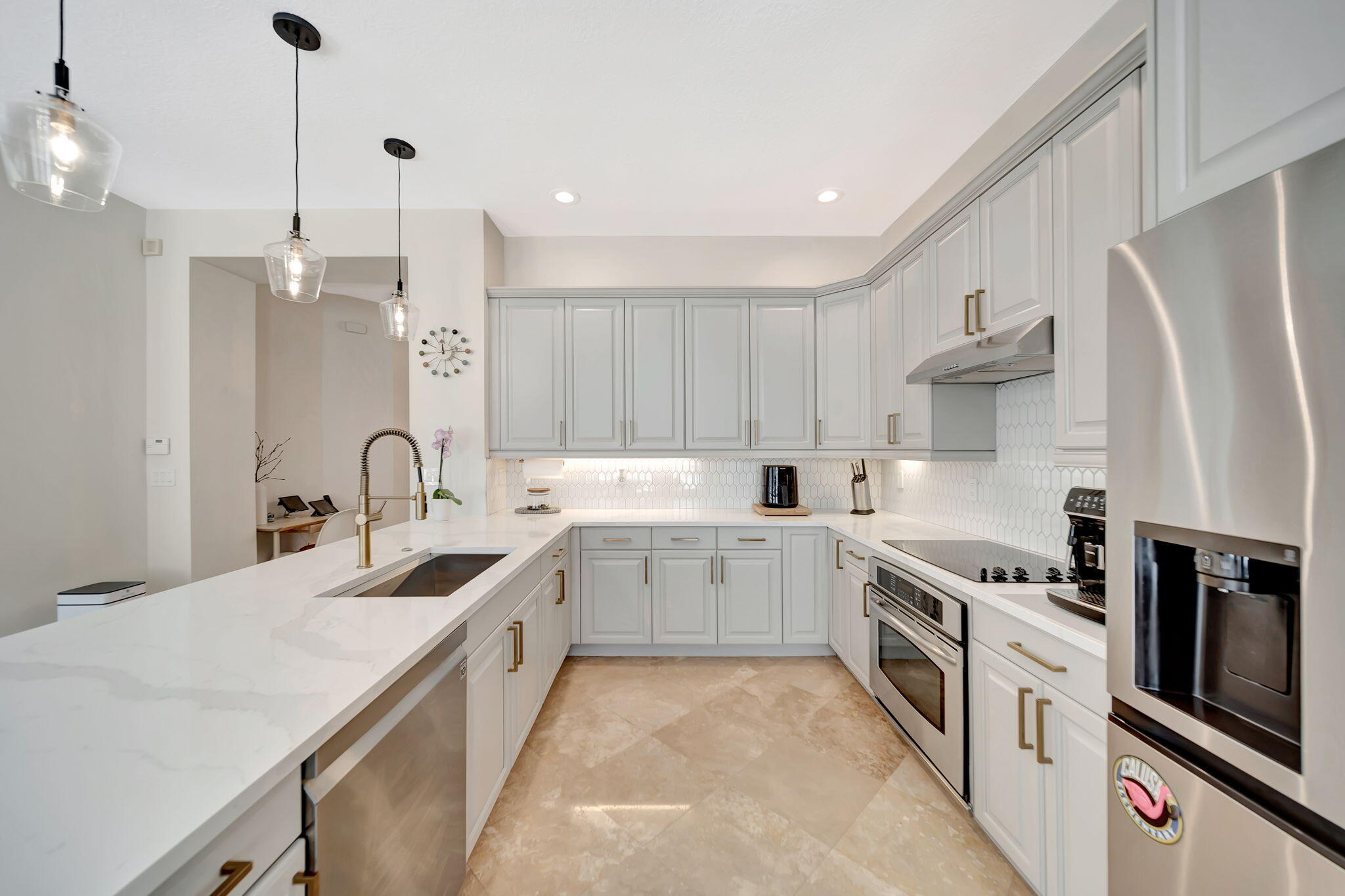 103 Via Poinciana Street