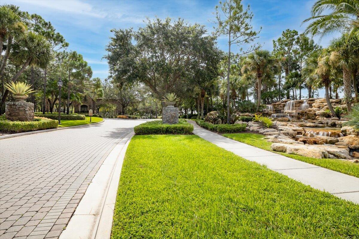 11410 Millpond Greens Drive