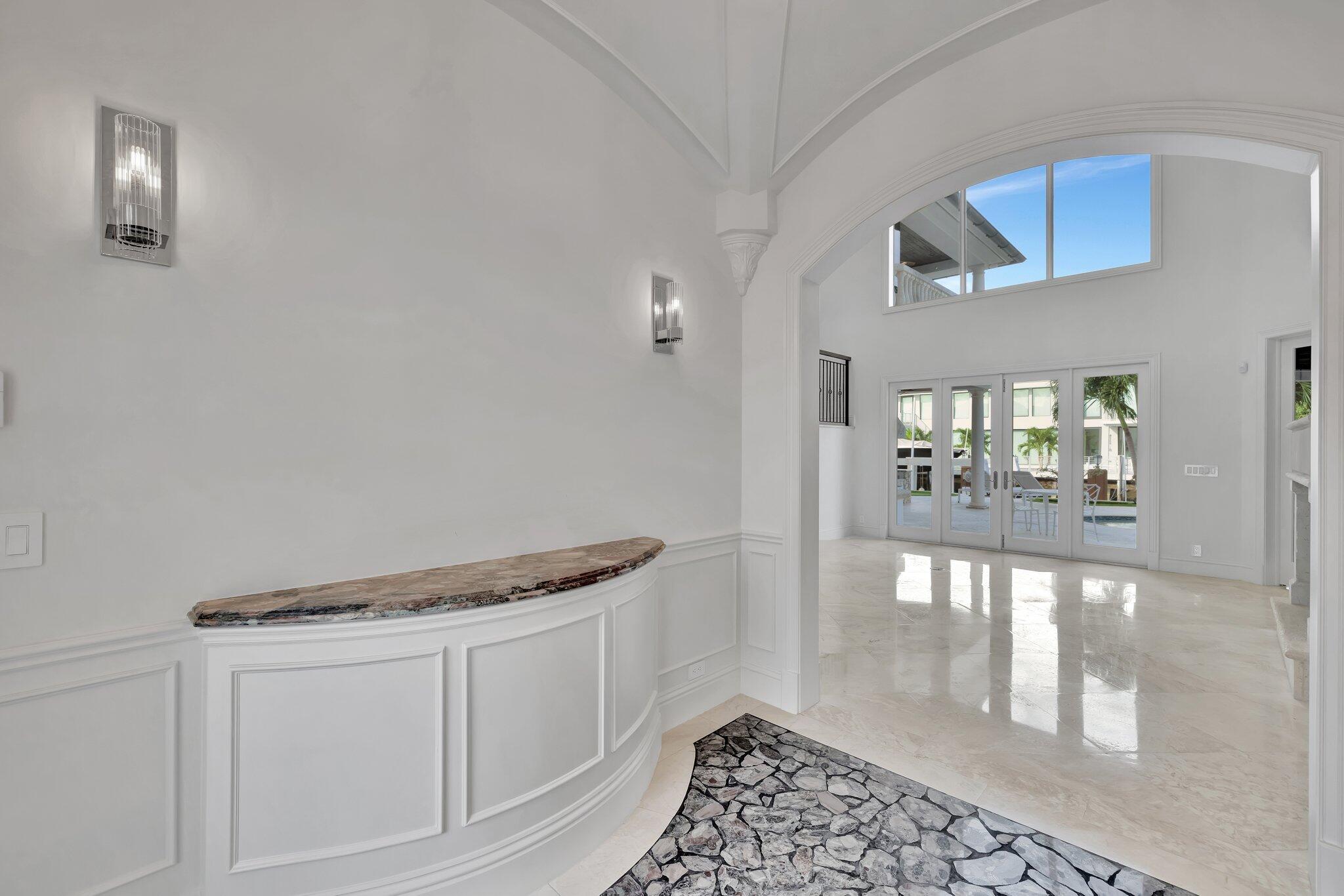 881 NE 32nd Street