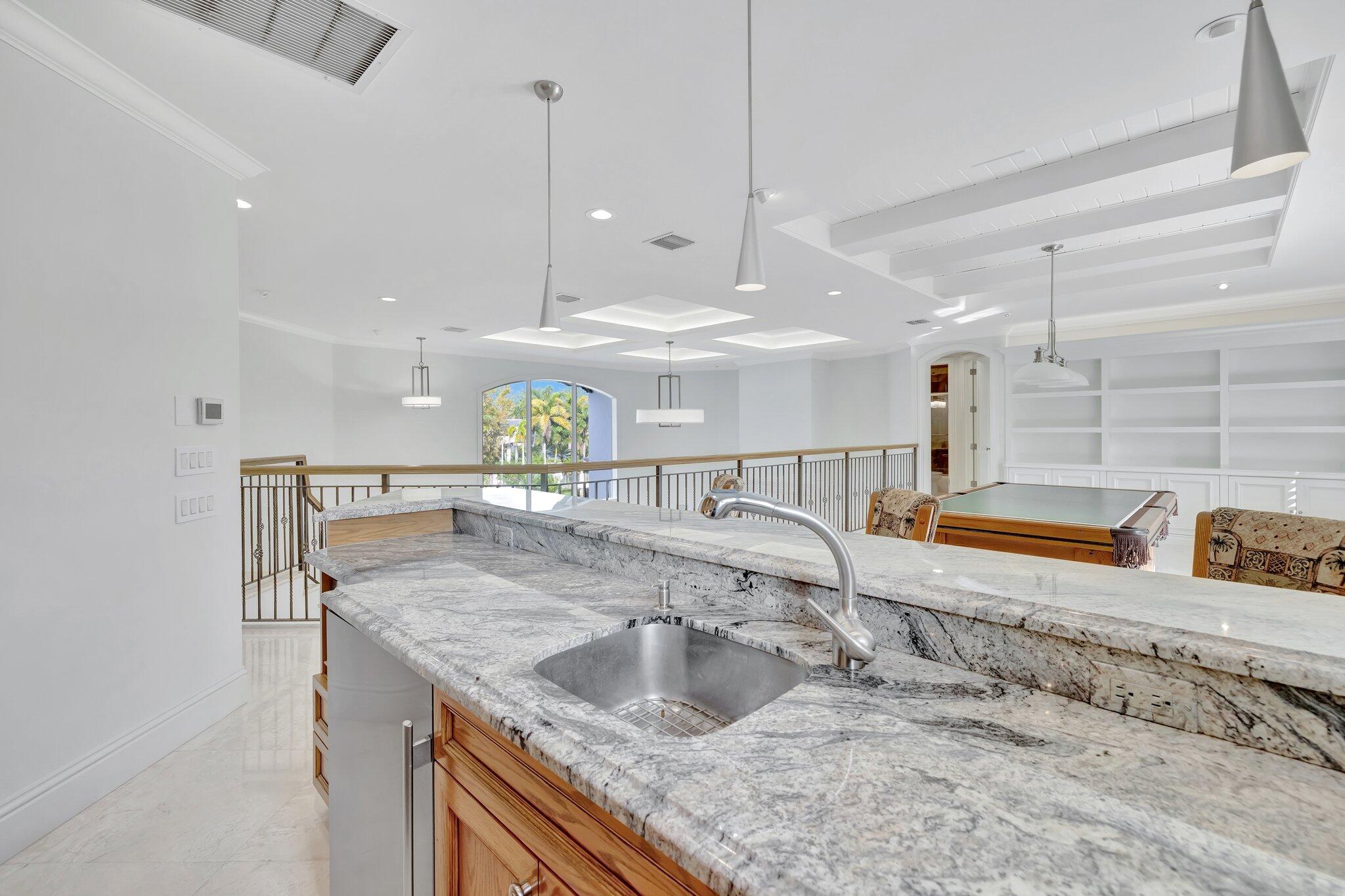 881 NE 32nd Street