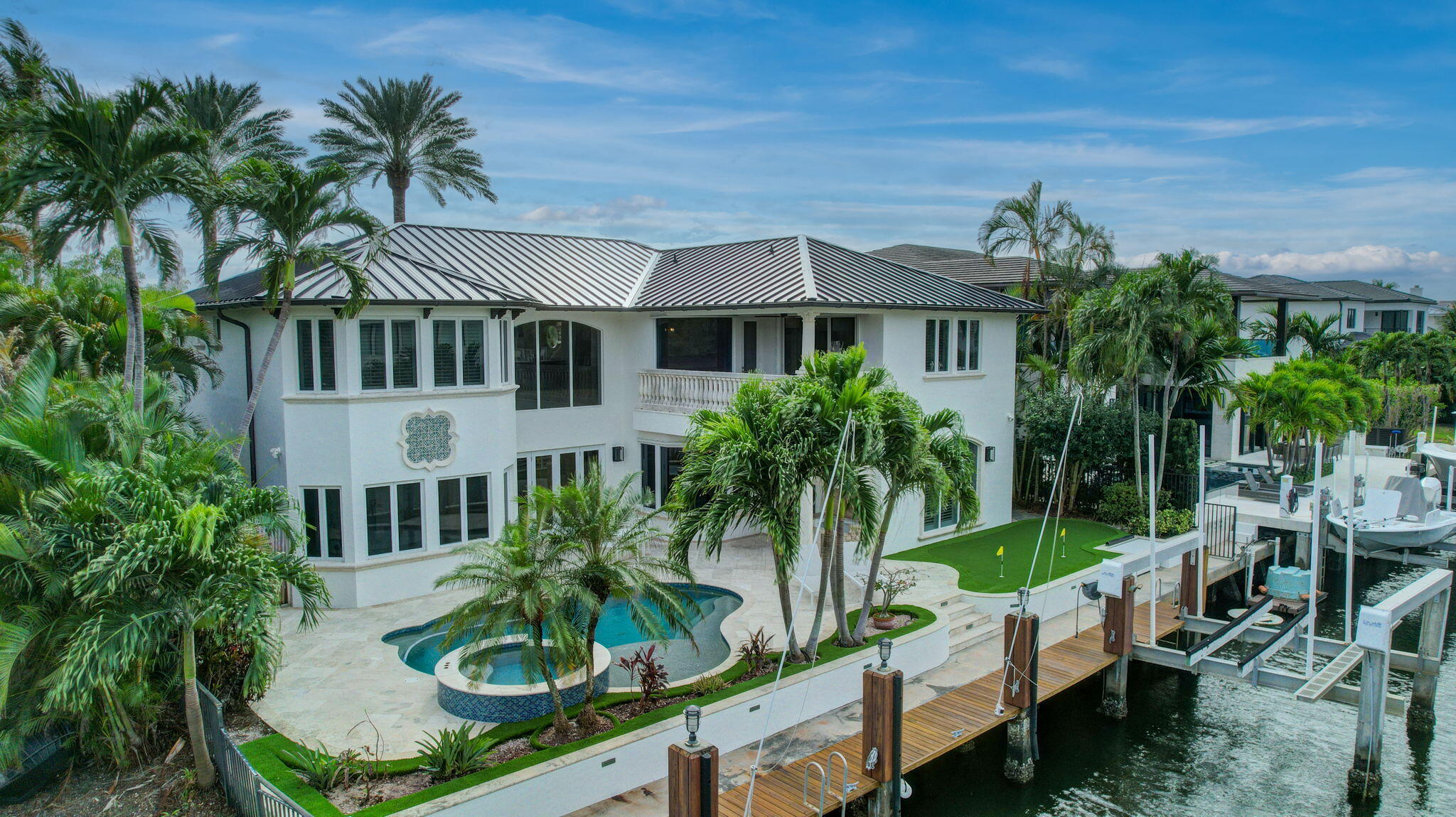 881 NE 32nd Street