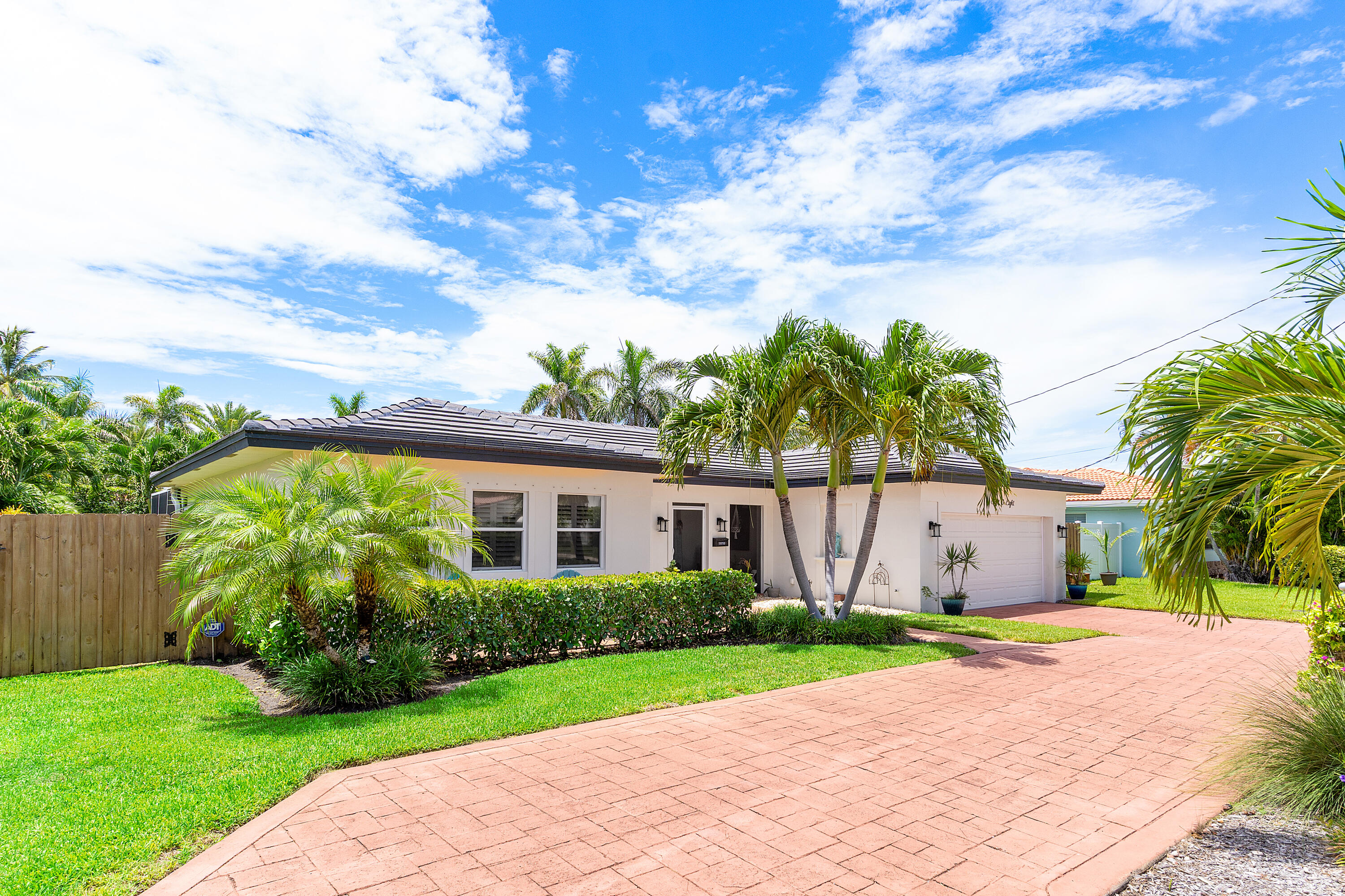 808 Appleby Street