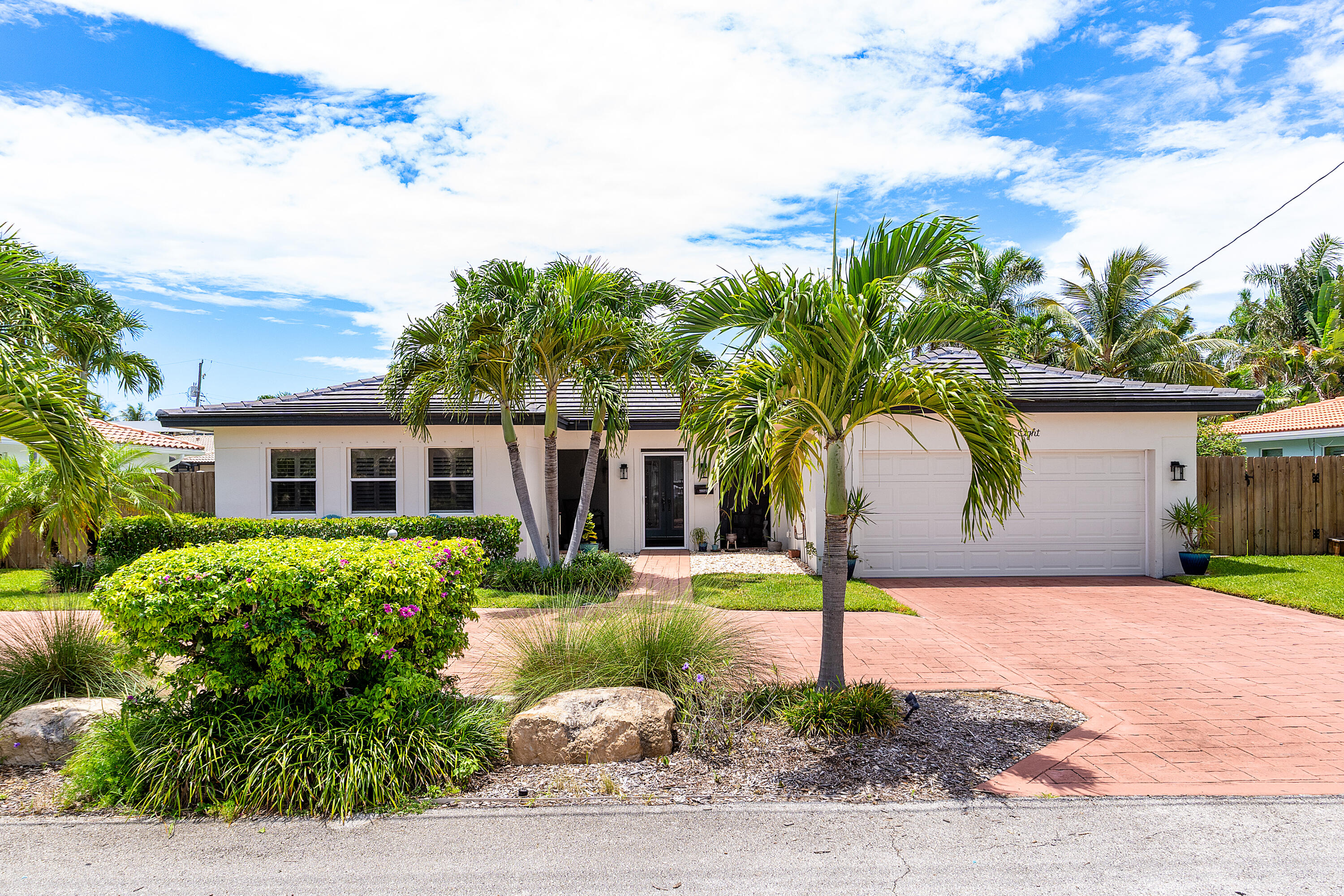 808 Appleby Street