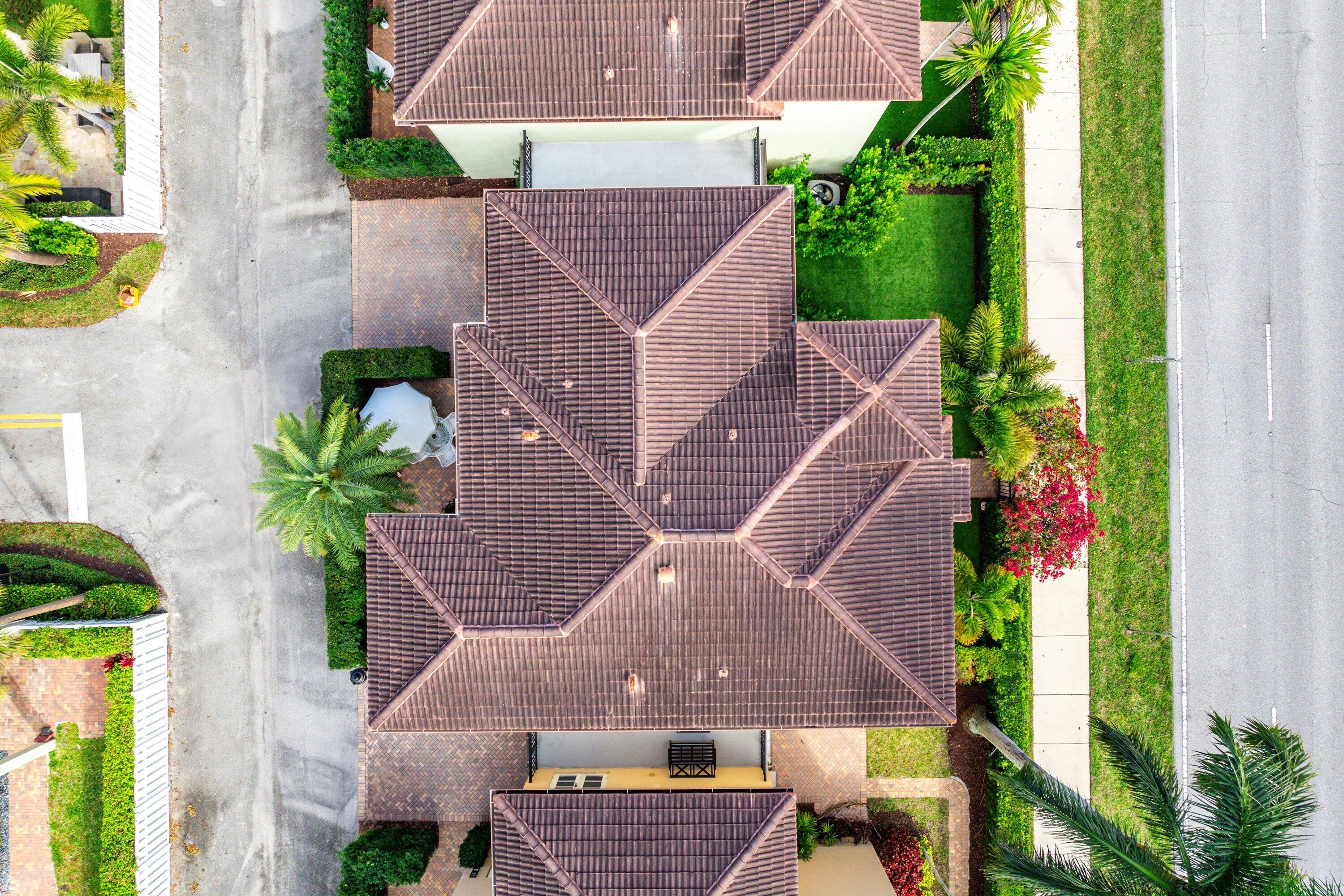 100 Via Floresta Drive