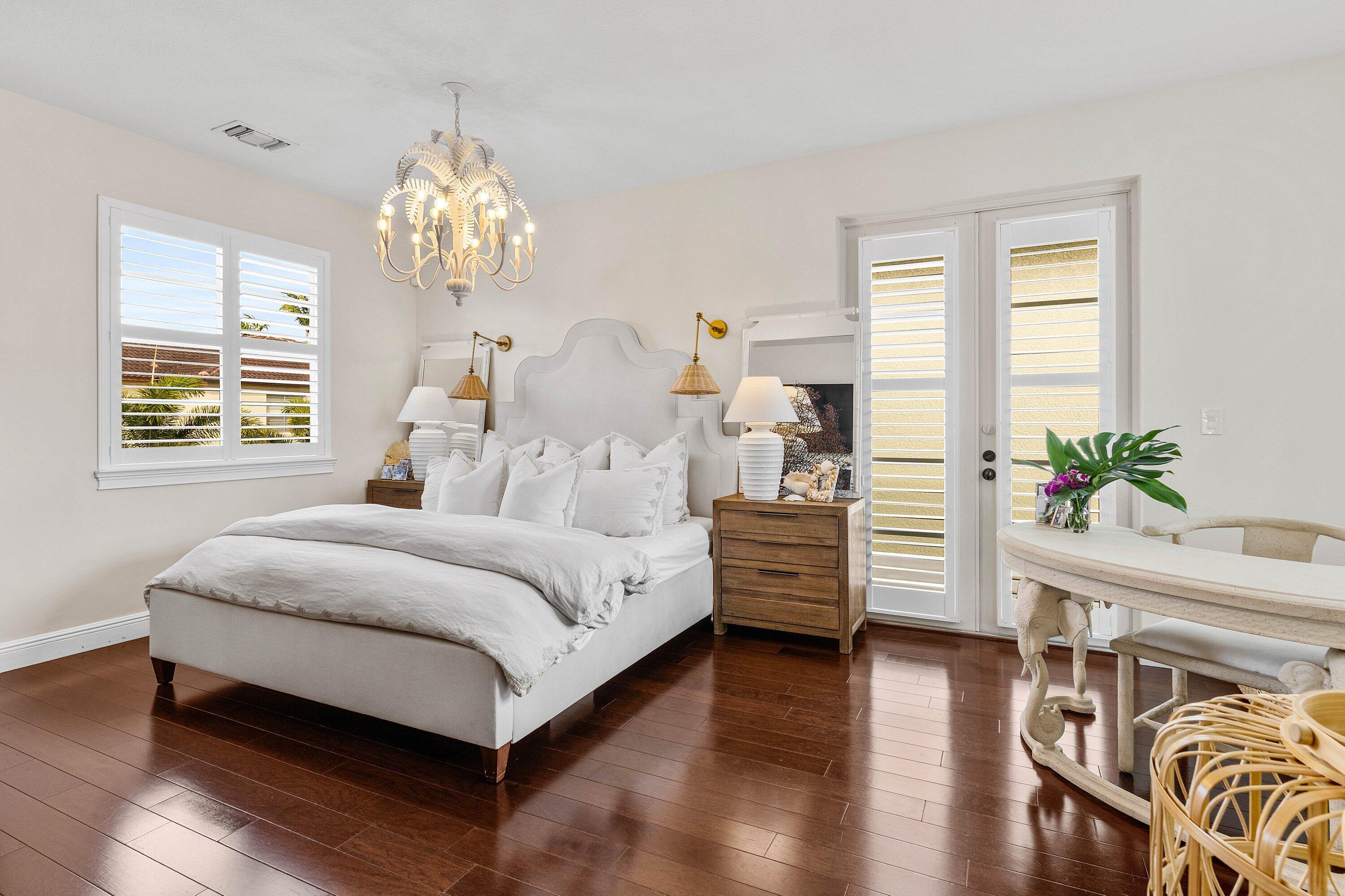 100 Via Floresta Drive