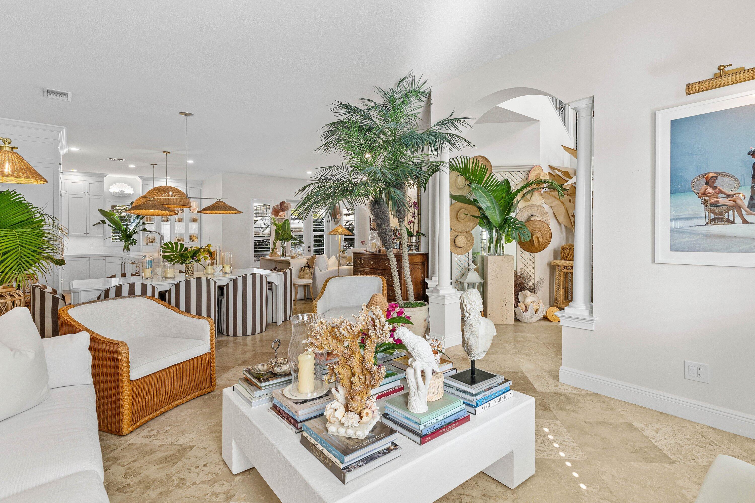 100 Via Floresta Drive
