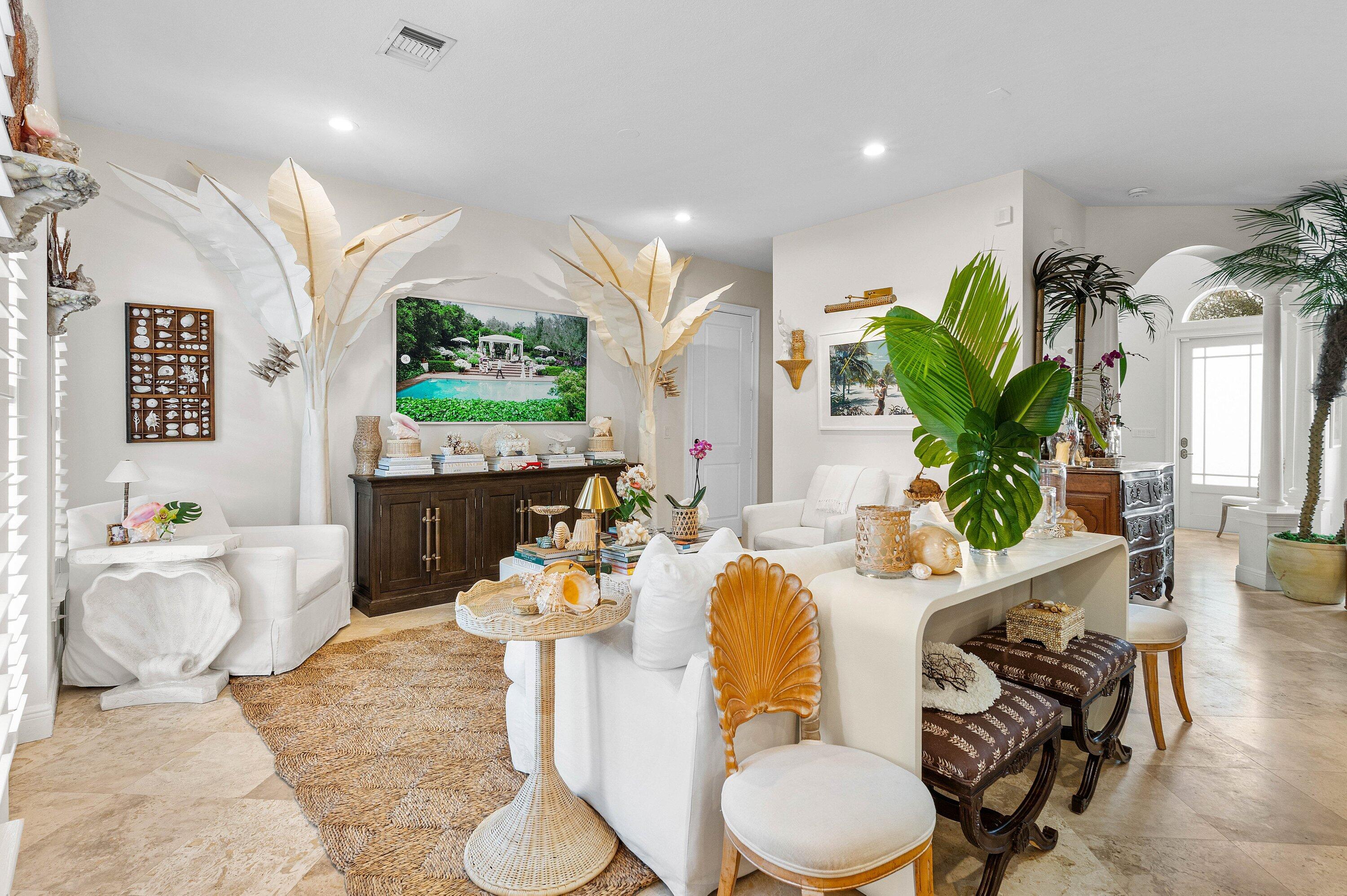 100 Via Floresta Drive