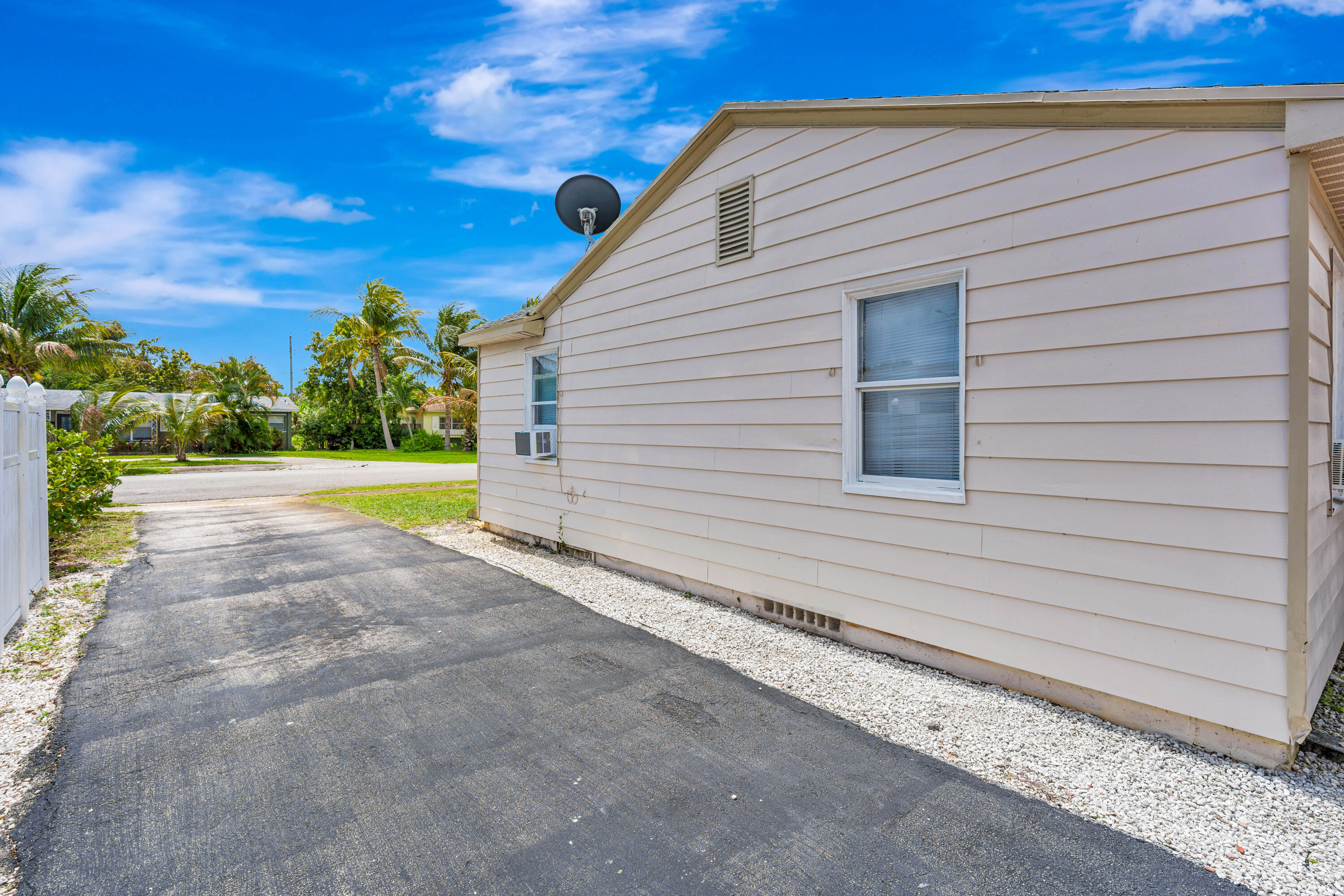 505 Foresteria Drive