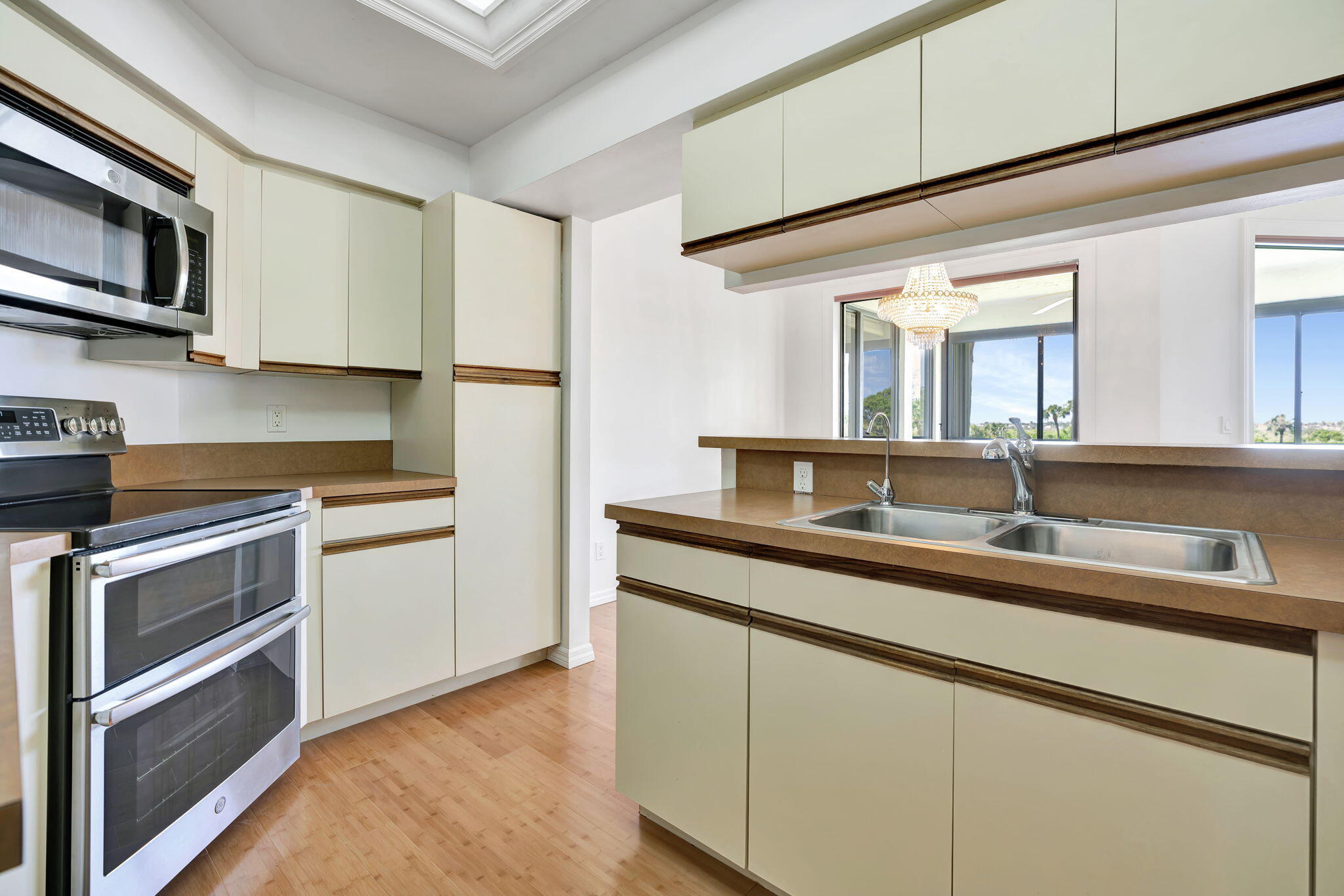 302 Sea Oats Drive F