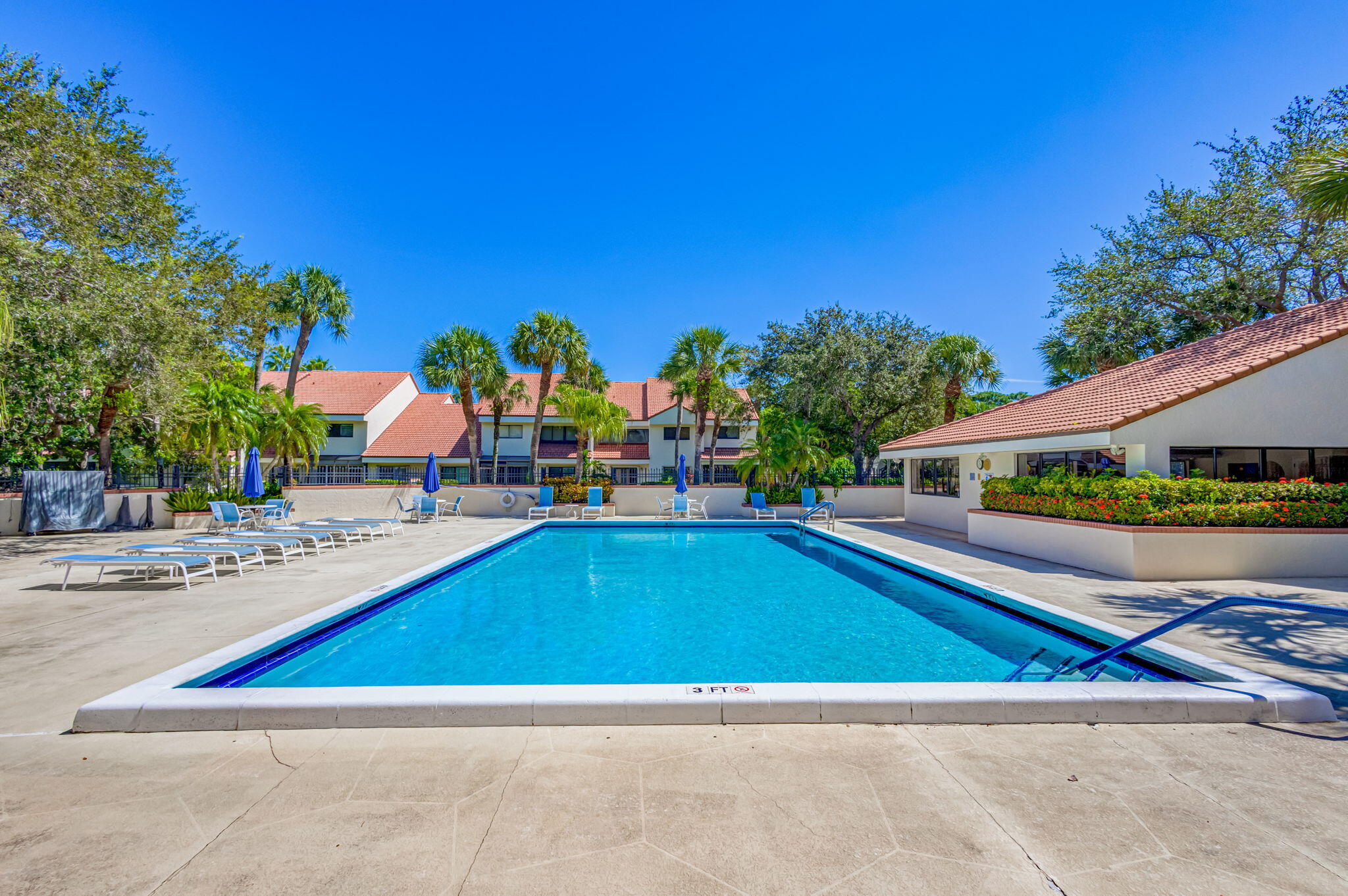 302 Sea Oats Drive F