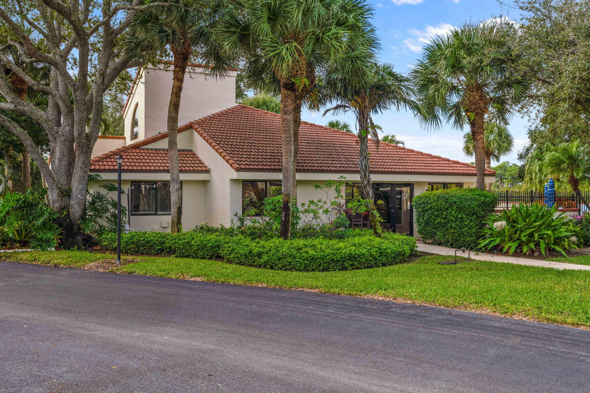 302 Sea Oats Drive F